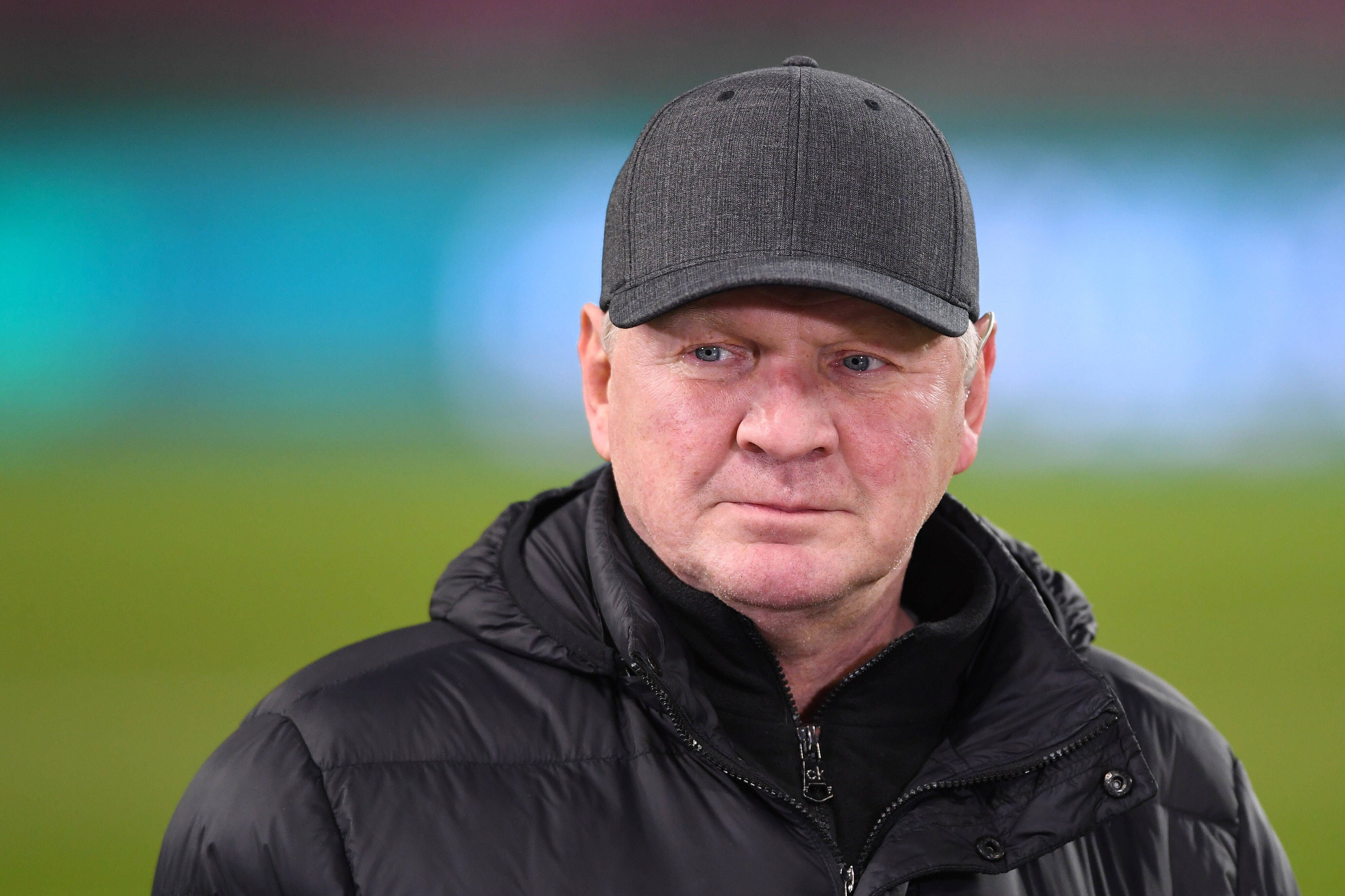 Stefan Effenberg, hier bei einem Fußballspiel am 18. Januar 2022 im Rhein-Energie-Stadion in Köln, rät seinem Ex-Klub Borussia Mönchengladbach zur baldigen Vertragsverlängerung mit Keeper Yann Sommer.
