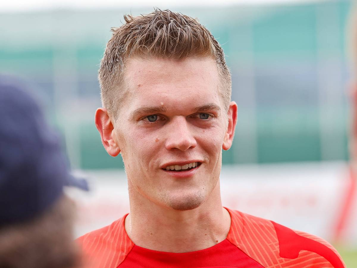 Matthias Ginter, Spieler beim SC Freiburg und Ex-Spieler von Borussia Mönchengladbach, trifft am Sonntag (11. September 2022) im direkten Bundesliga-Duell auf seinen Ex-Klub. Das Foto zeigt den deutschen Nationalspieler am 27. Juni 2022 beim Trainingsauftakt der Breisgauer.