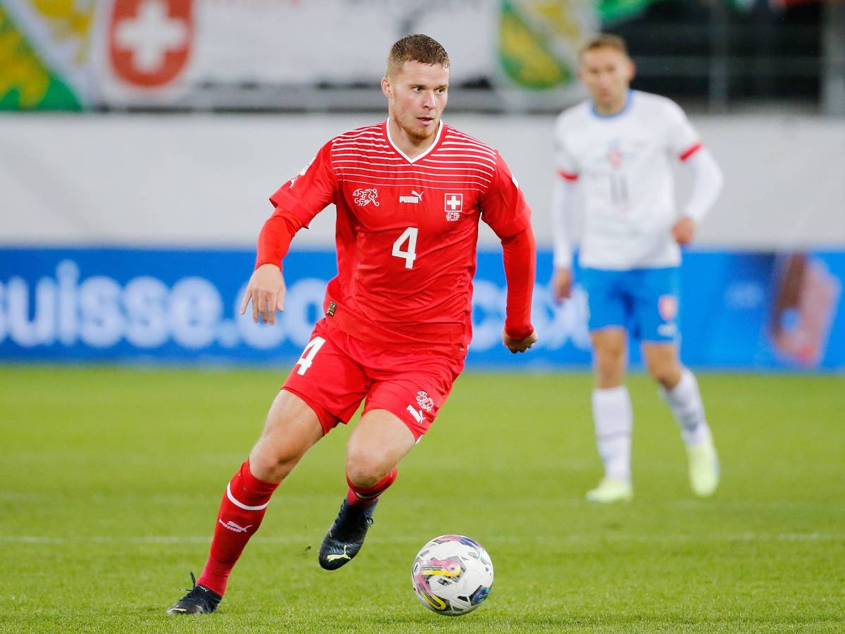 Nico Elvedi, Verteidiger bei Borussia Mönchengladbach und in der Schweizer-Nationalmannschaft, hat am Dienstag (27. September 2022) in der Nations League einen Erfolg gefeiert.