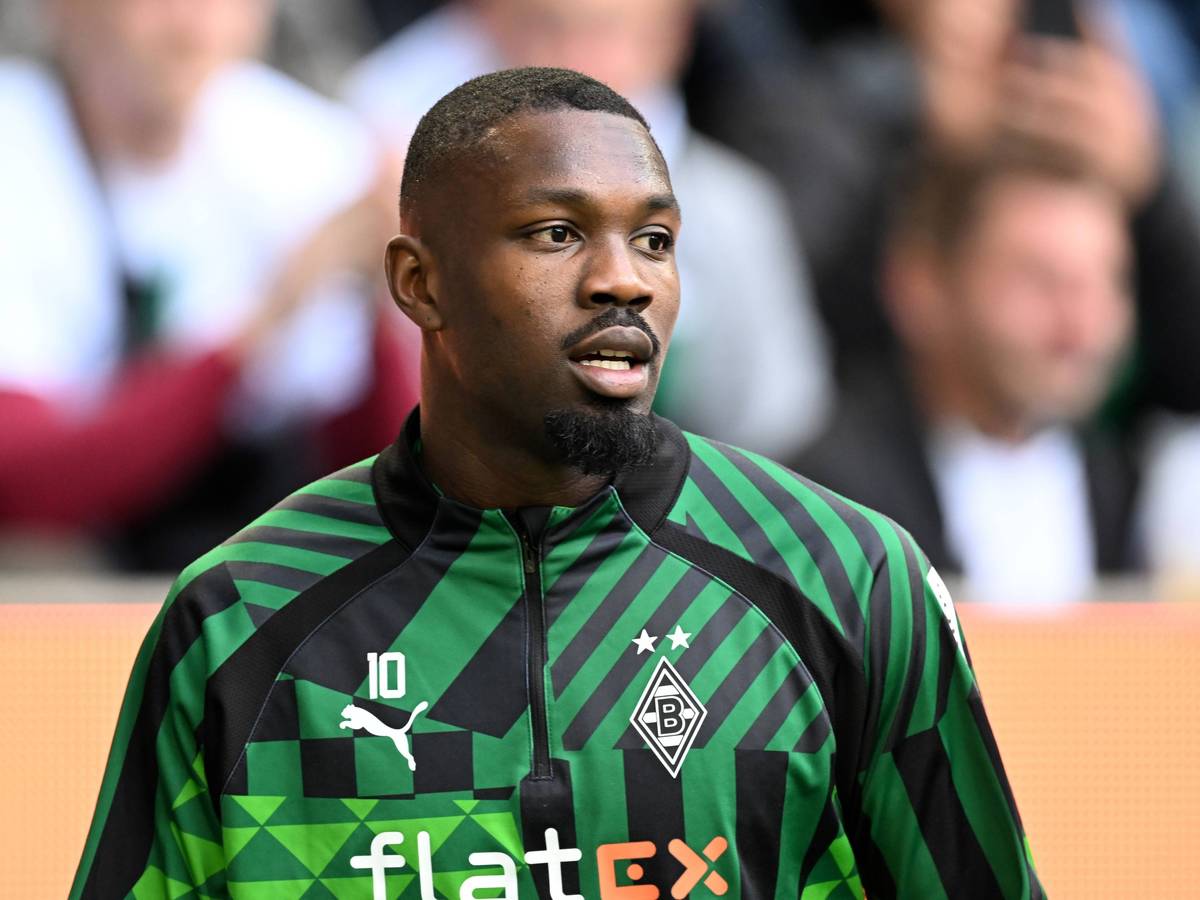 Marcus Thuram von Borussia Mönchengladbach am 17. September 2022 beim Bundesliga-Spiel gegen Leipzig beim Warmmachen.