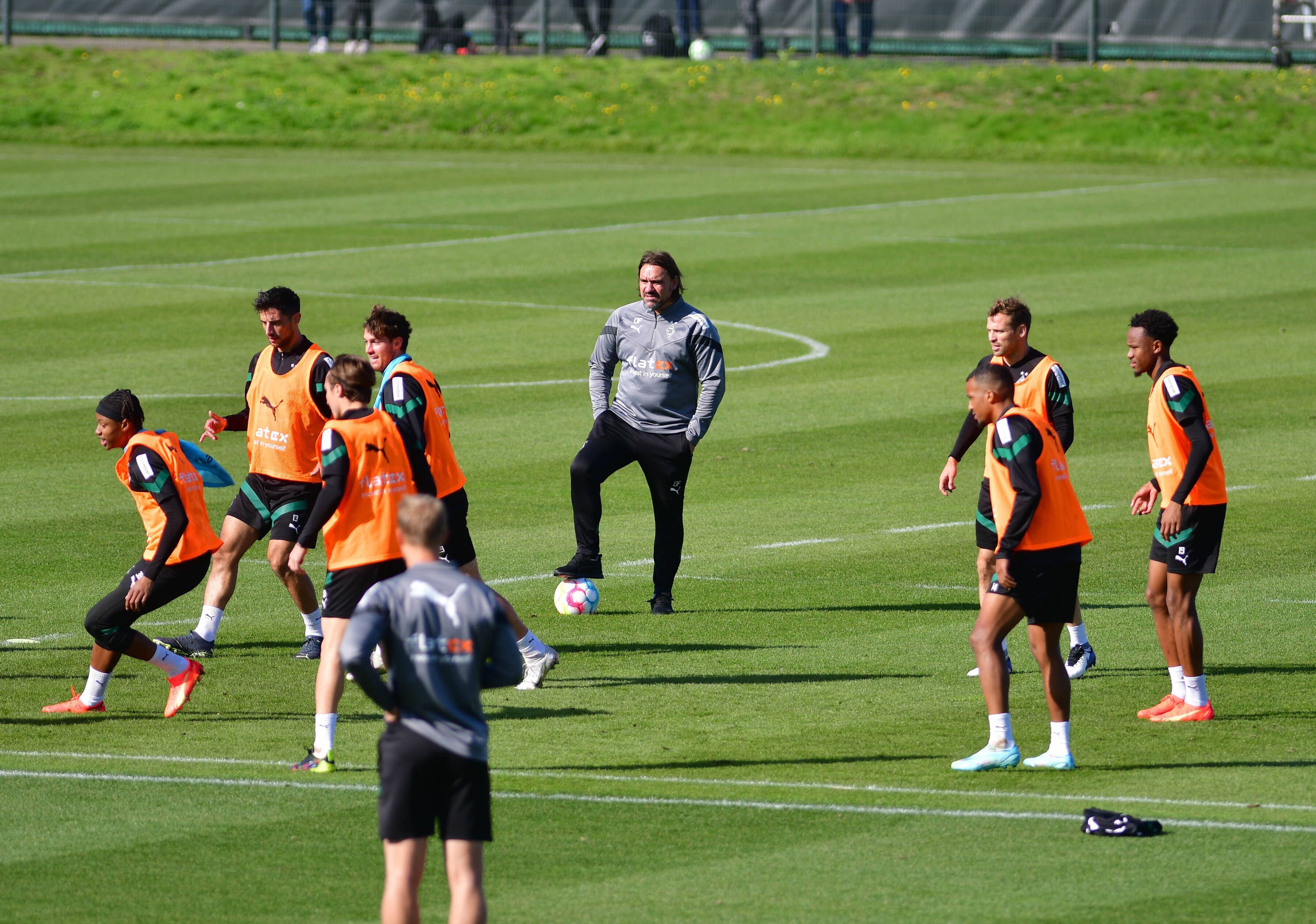 Das Team von Borussia Mönchengladbach beim Training am 7. Oktober 2022.