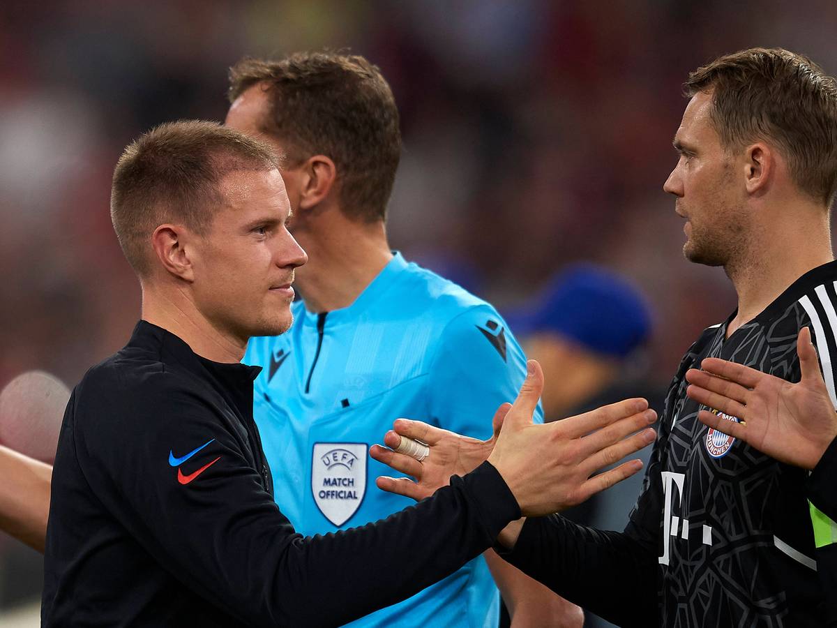 Marc-André ter Stegen (l.) in Deutschland: Der ehemalige Torhüter von Borussia Mönchengladbach spielte 13. September 2022 gegen den FC Bayern München und Manuel Neuer (r.).