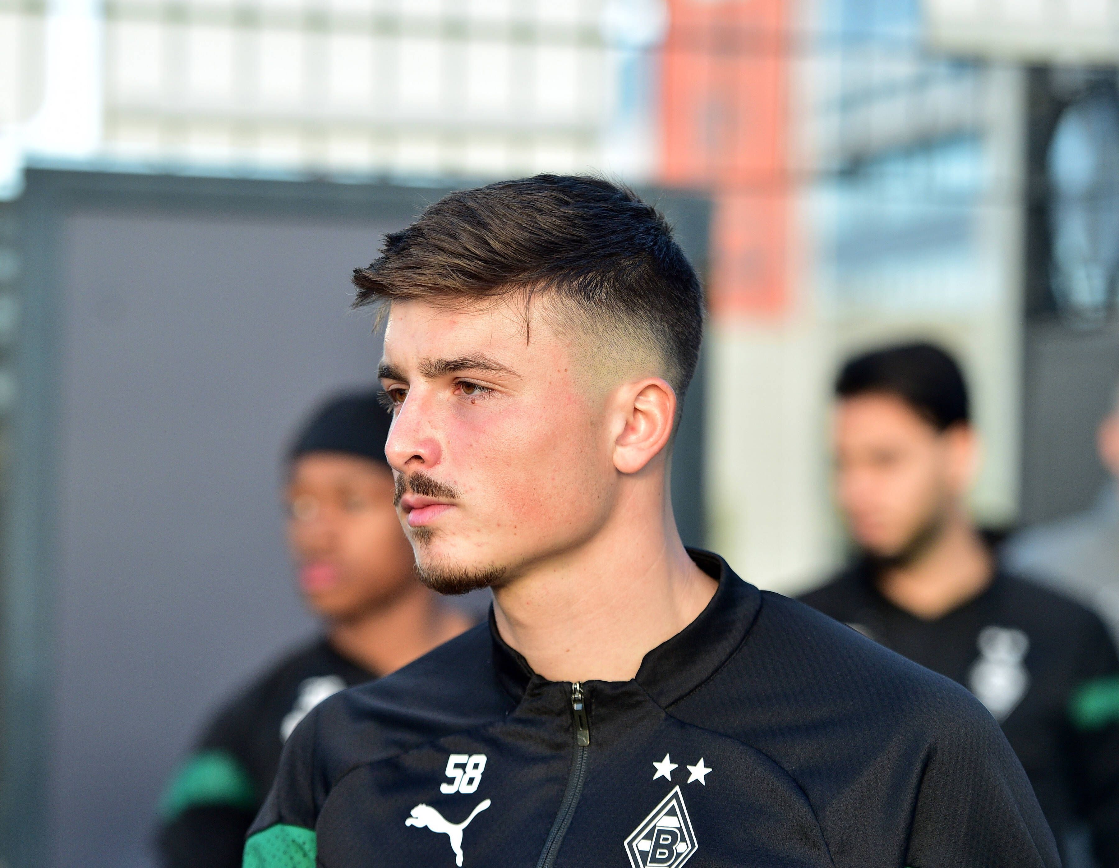 Semir Telalovic aus Borussia Mönchengladbachs U23 durfte am Mittwoch (2. November 2022) erstmals mit den Profis trainieren.