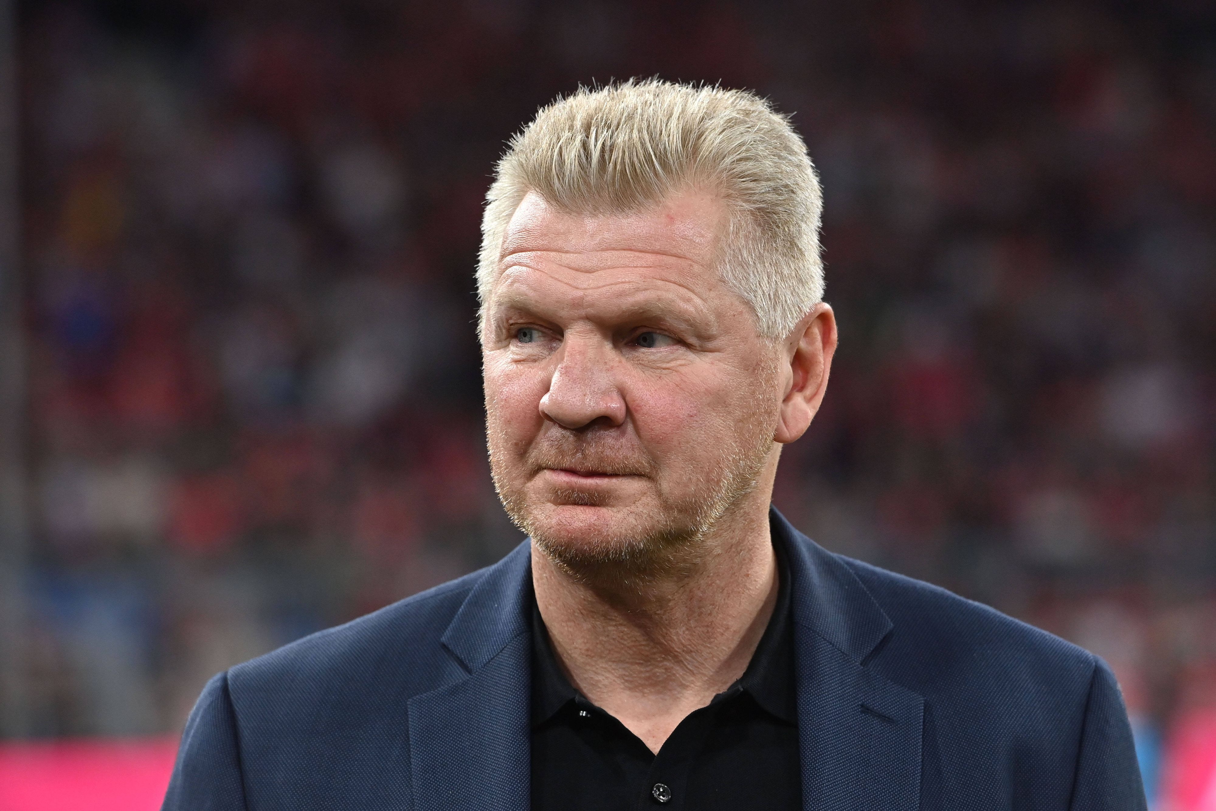 Stefan Effenberg in seiner Rolle als Botschafter des FC Bayern München beim Heimspiel gegen den SC Freiburg am 16. Oktober 2022.