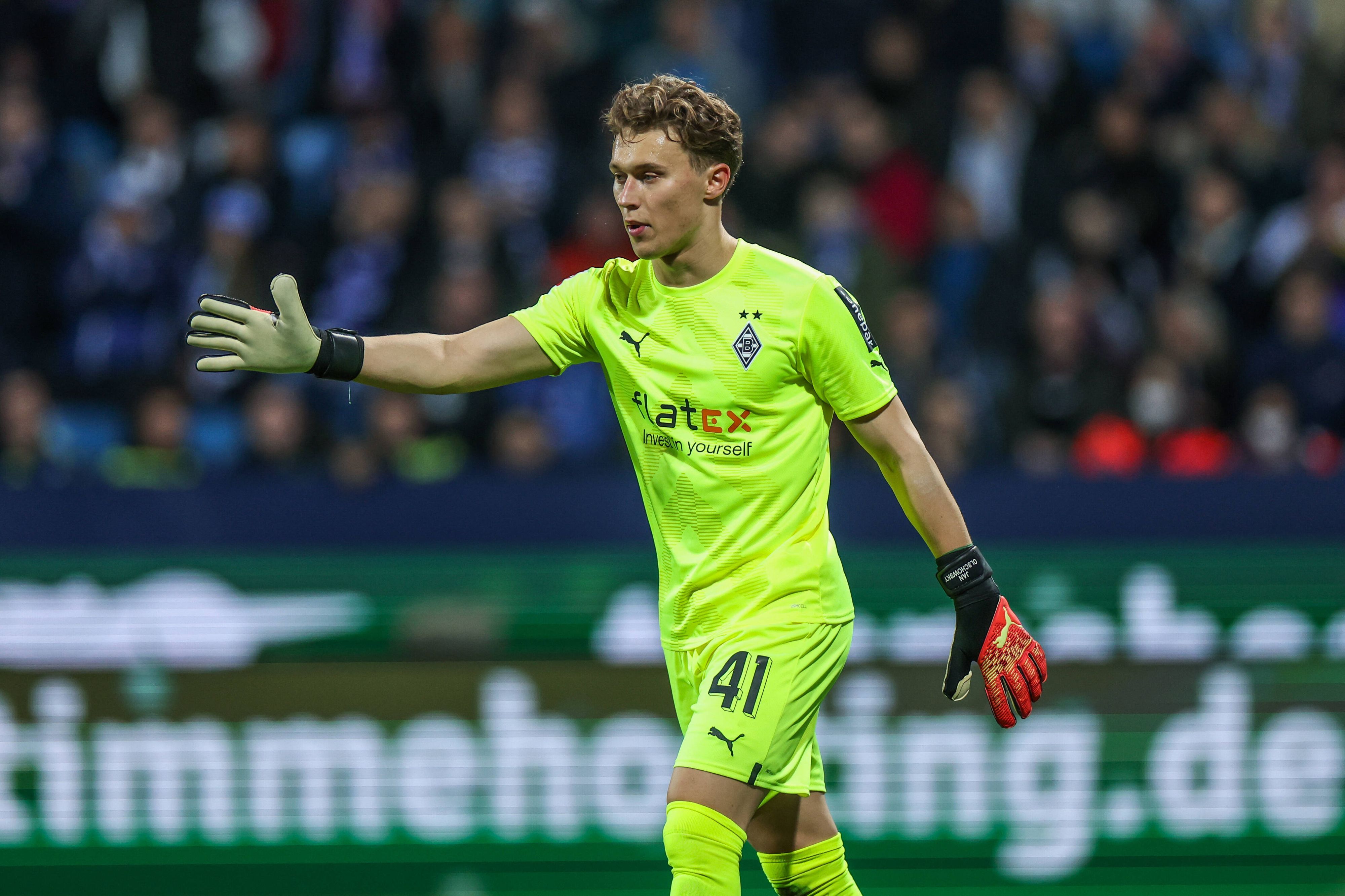 Jan Olschowsky bei seinem ersten Bundesligaspiel für Borussia Mönchengladbach am 08. November 2022 gegen den VfL Bochum.