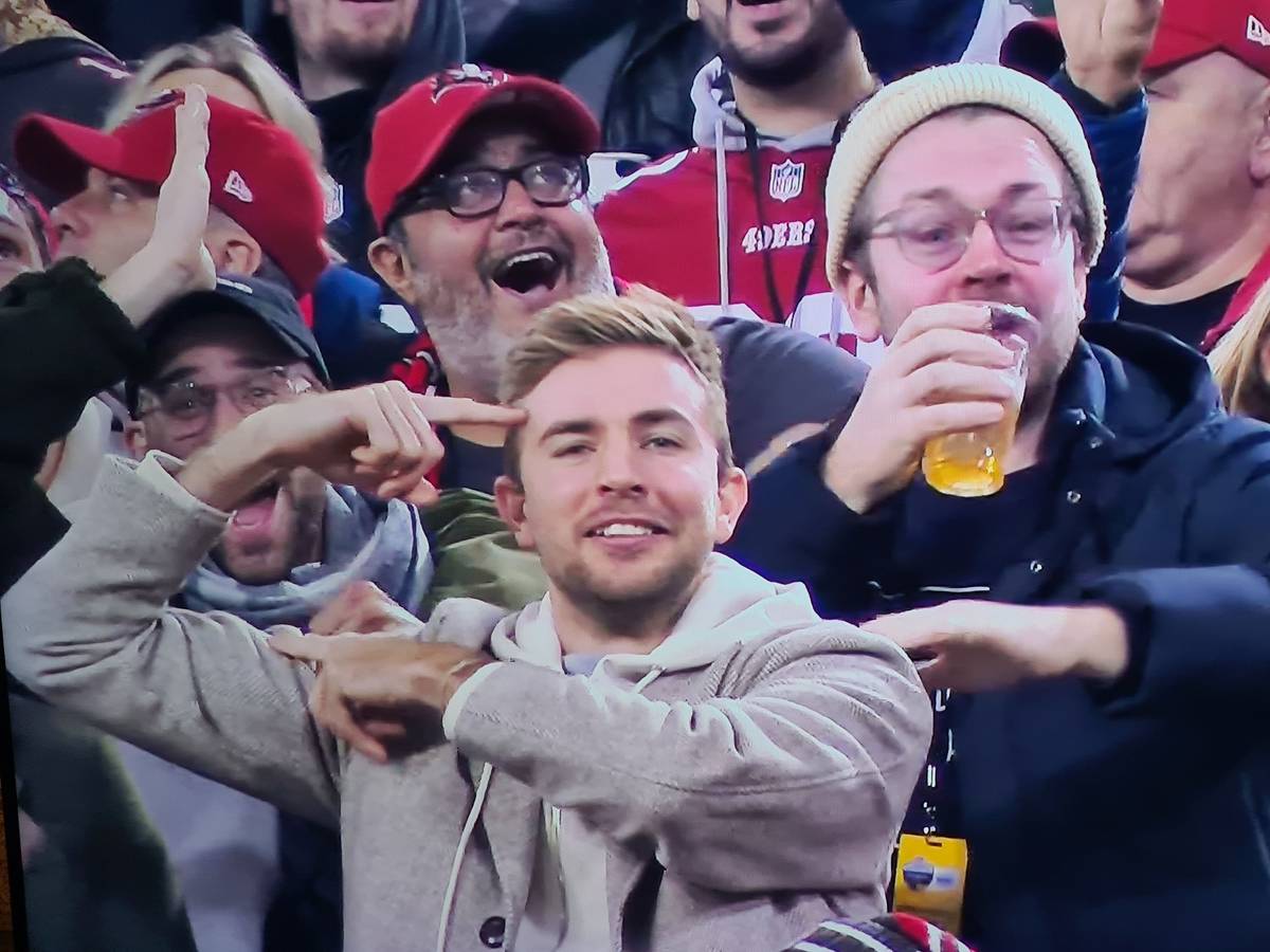 Christoph Kramer von Borussia Mönchengladbach besuchte am Sonntag (13. November 2022) das NFL-Spiel zwischen den Tampa Bay Buccaneers und den Seattle Seahawks.