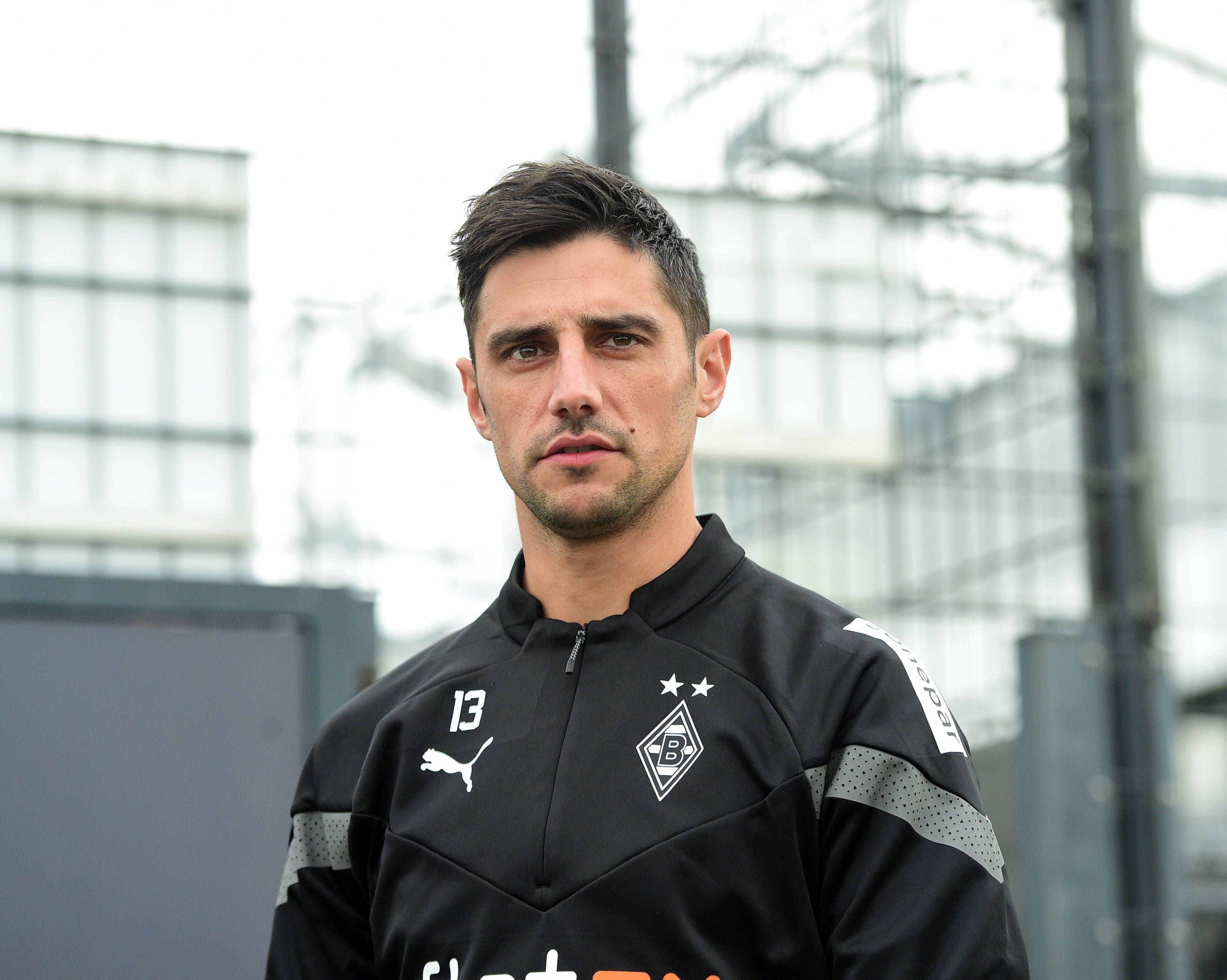 Lars Stindl, Kapitän von Borussia Mönchengladbach, ist während der Fußball-WM in Katar als Experte bei „Magenta-TV“ im Einsatz. Das Foto zeigt den 34-Jährigen bei einer Trainingseinheit der Fohlen im Borussia-Park am 13. Oktober 2022.