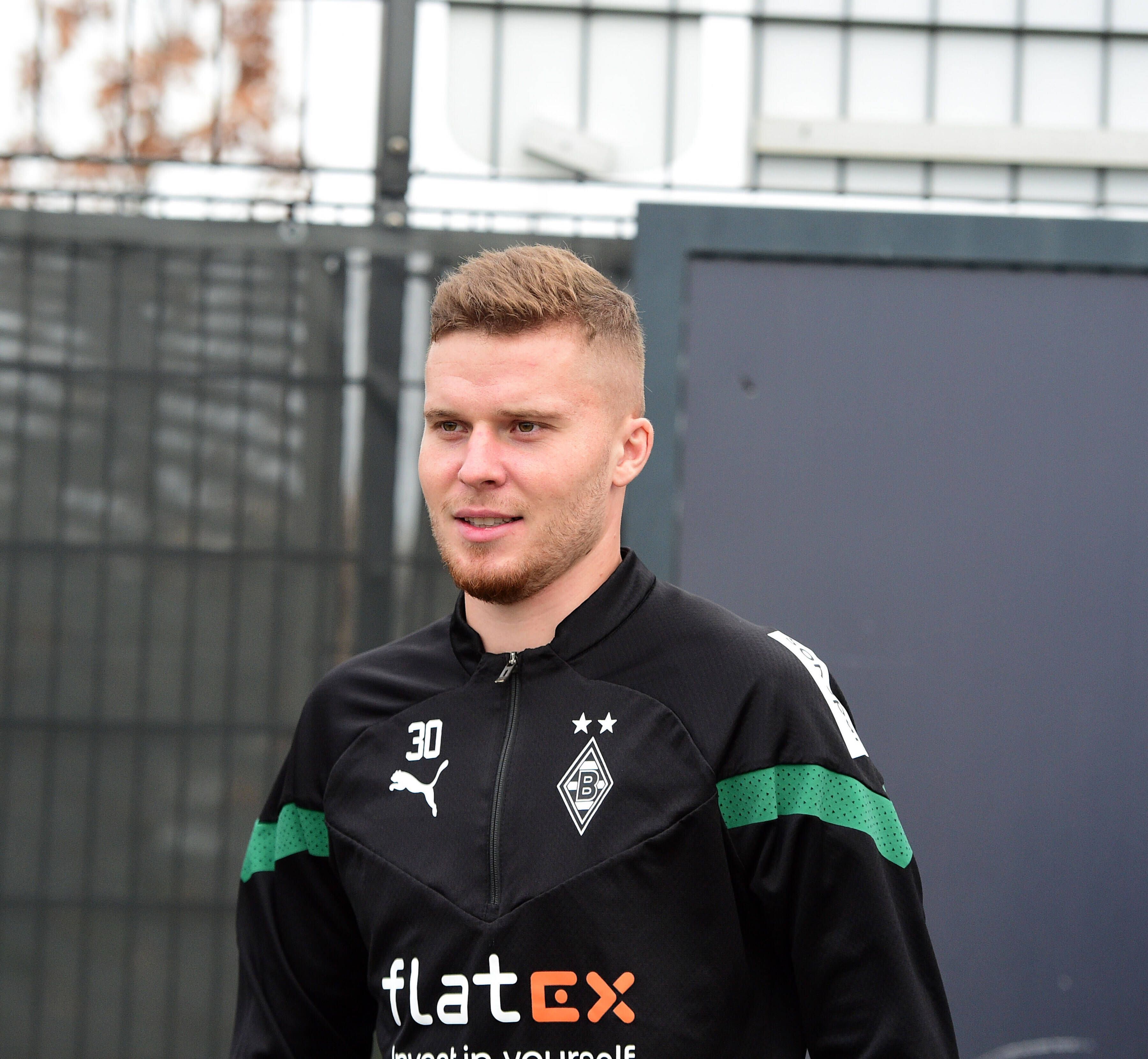 Nico Elvedi, Verteidiger von Borussia Mönchengladbach, am 28. Dezember 2022 bei einer Trainingseinheit im Borussia-Park.