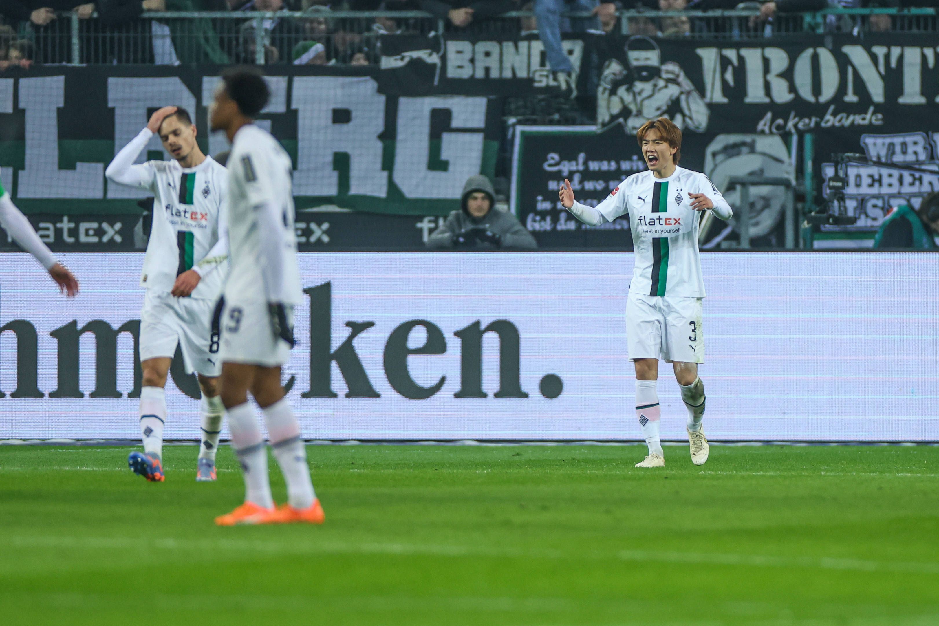 Hängende Köpfe bei Borussia Mönchengladbach: Am Sonntag (2. Januar 2023) gabs eine 2:3-Niederlage gegen Bayer 04 Leverkusen.