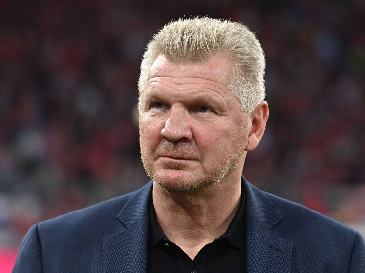 Stefan Effenberg, ehemaliger Spieler von Borussia Mönchengladbach, hier am 16. Oktober 2022 bei einem Spiel zwischen dem FC Bayern München und dem SC Freiburg, sieht die Aussagen der Borussia-Vorantwortlichen kritisch.