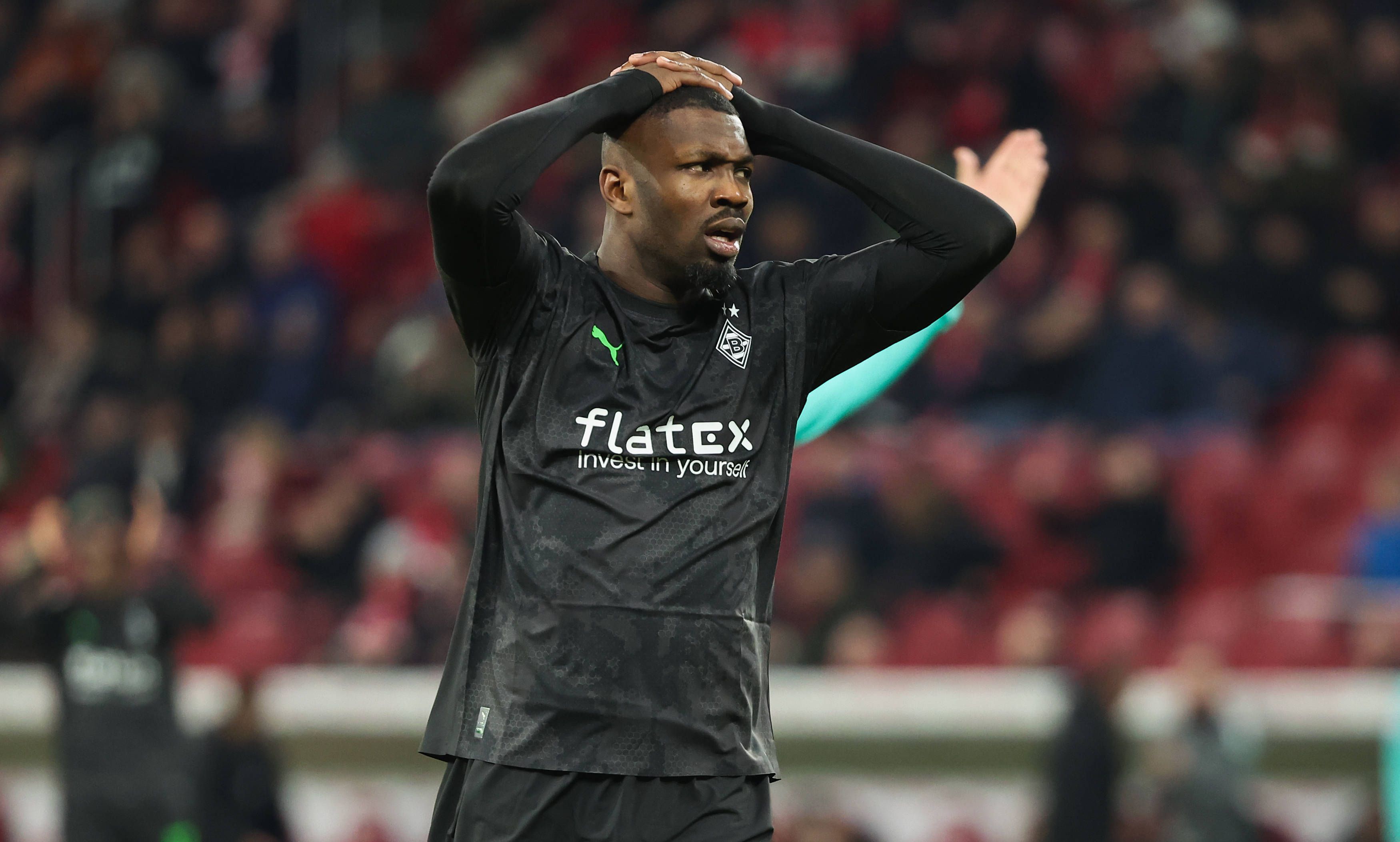 Marcus Thuram von Borussia Mönchengladbach hadert nach seiner vergebenen Chance am 24. Februar 2023 gegen den 1. FSV Mainz 05.