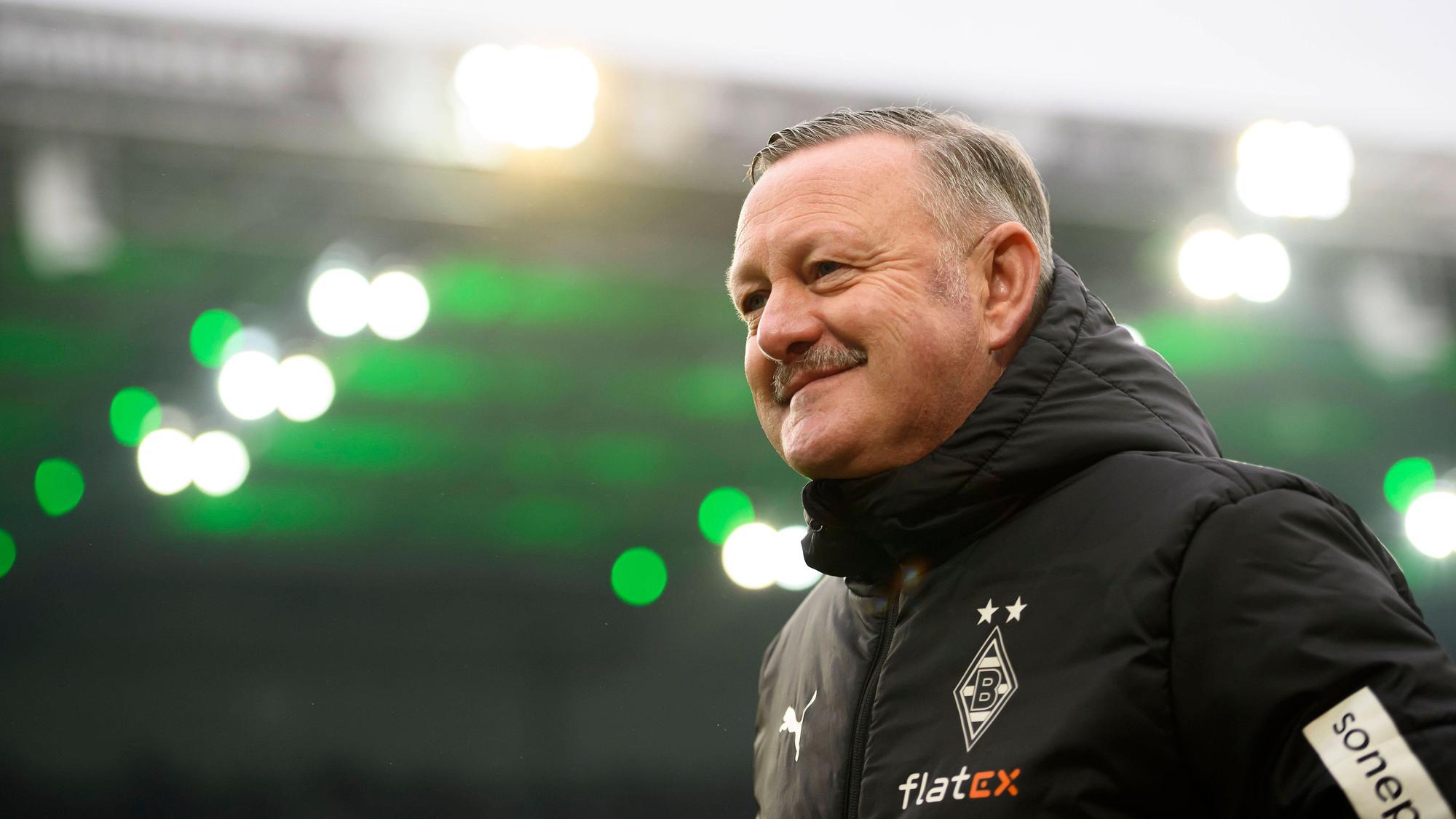 Roland Virkus, Sportdirektor von Borussia Mönchengladbach, hier am 18. Februar 2023 vor dem Bundesliga-Spiel gegen den FC Bayern München, blickt dem Wiedersehen mit Ex-Kollege Max Eberl am Samstag (11. März/15.30 Uhr) in Leipzig mit Freude entgegen.