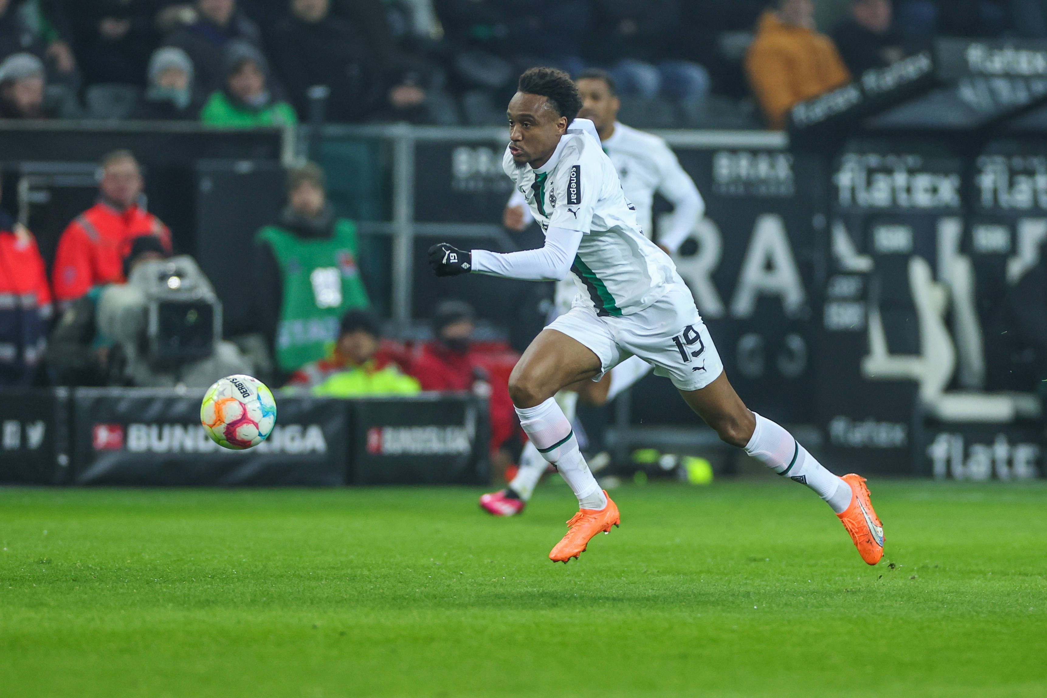 Nathan Ngoumou, hier am 22. Januar 2023 beim Spiel zwischen Borussia Mönchengladbach gegen Bayer Leverkusen, hofft auf seinen endgültigen Durchbruch bei den Fohlen.