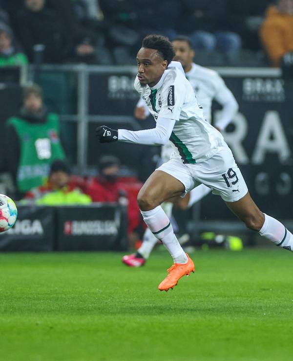 Nathan Ngoumou, hier am 22. Januar 2023 beim Spiel zwischen Borussia Mönchengladbach gegen Bayer Leverkusen, hofft auf seinen endgültigen Durchbruch bei den Fohlen.