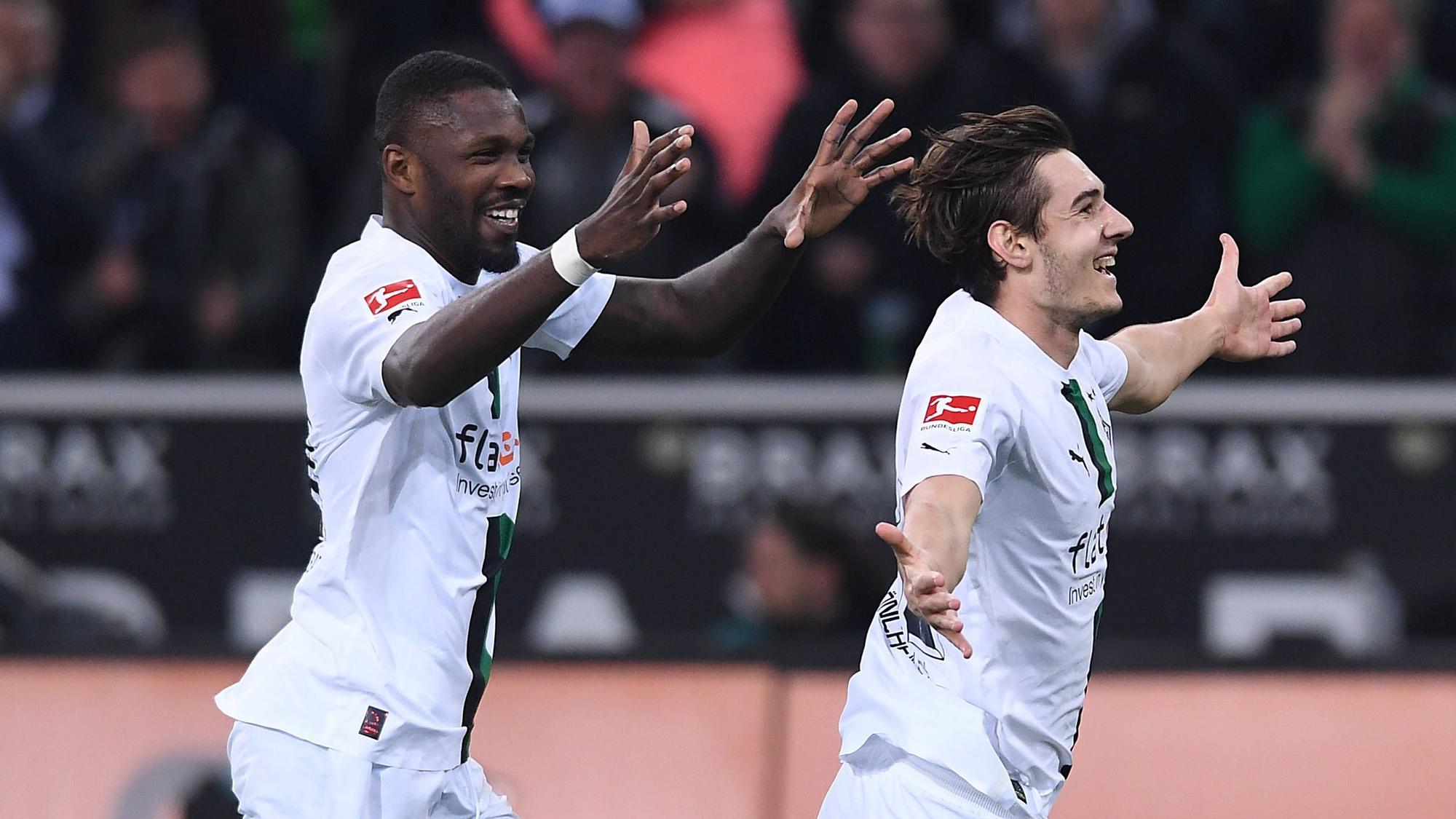 Das erste Spiel von Borussia Mönchengladbach in der Saison 2023/24 steht fest! Florian Neuhaus (r.), hier am 17. März 2023, wird dann wohl noch ein Gladbach-Spieler sein, Marcus Thuram aller Voraussicht nach nicht mehr.