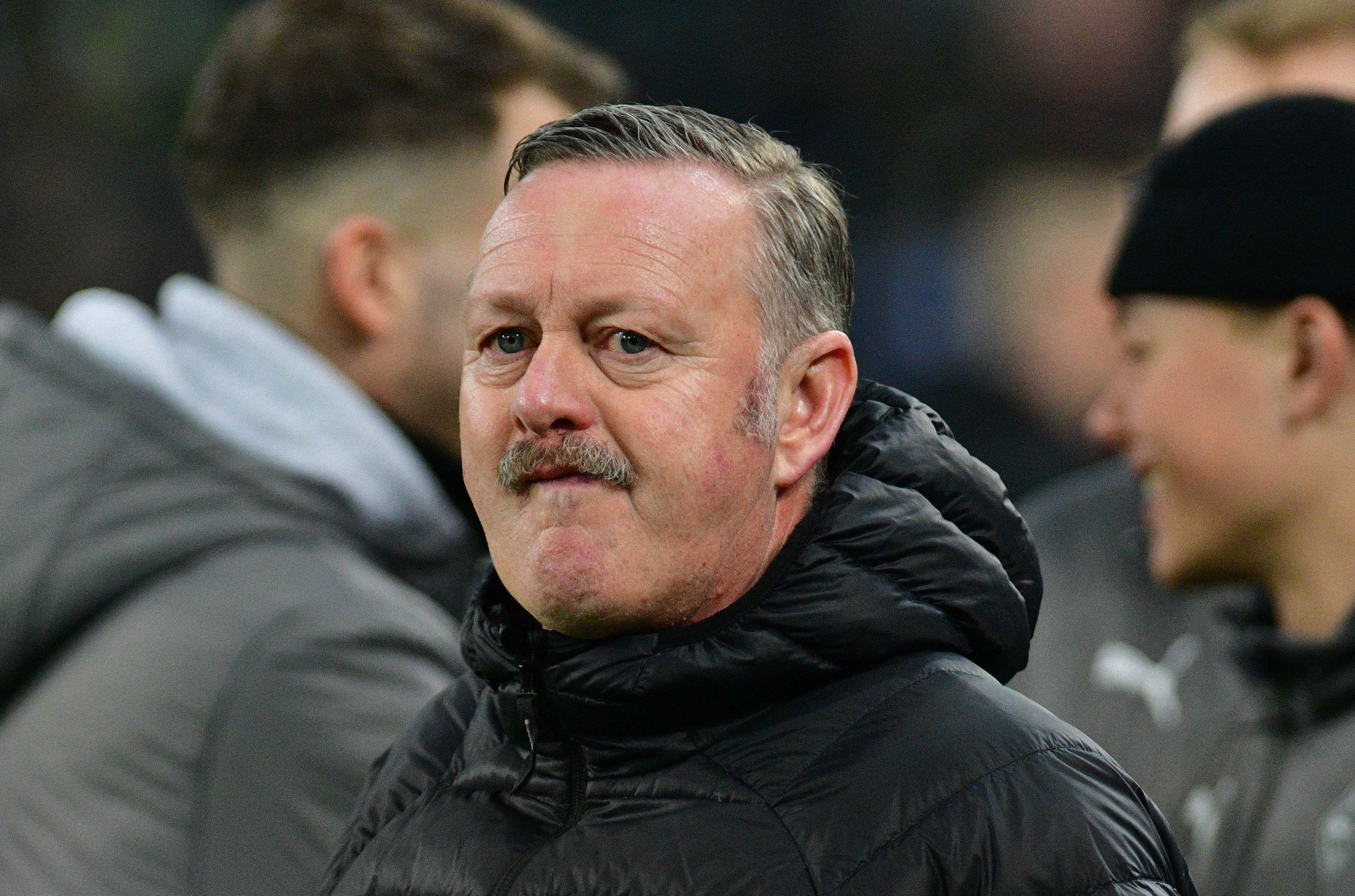 Roland Virkus, hier am 17. März 2023, steht vor der Aufgabe, im Sommer 2023 einen Kader-Umbruch bei Borussia Mönchengladbach zu vollziehen. Das Foto zeigt den Gladbach-Manager vor dem Heimspiel gegen Werder Bremen.