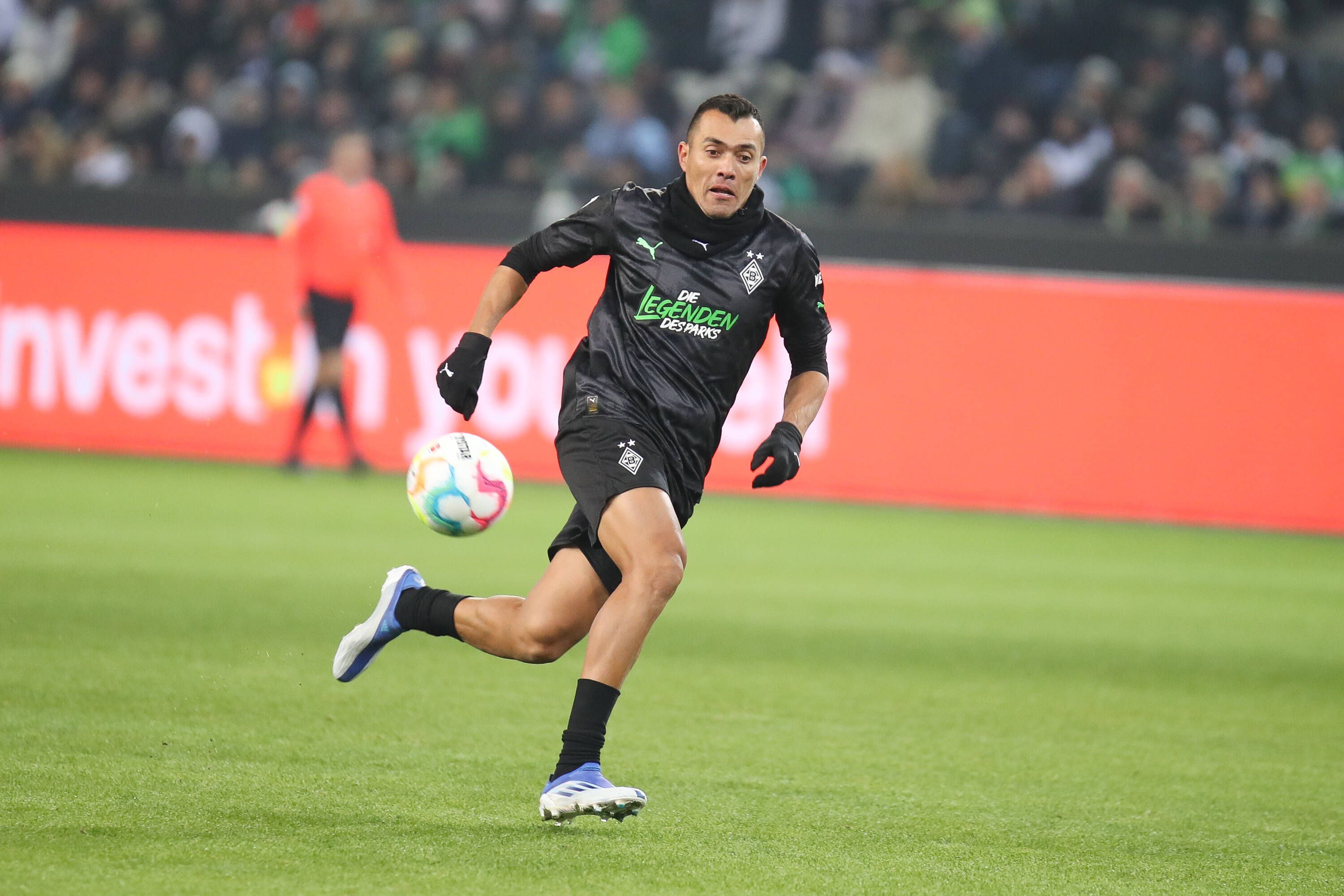 Juan Arango feierte beim Legendenspiel von Borussia Mönchengladbach am 17. Dezember 2022 seine Gladbach-Rückkehr. Er spielte von 2009 bis 2014 bei Borussia.