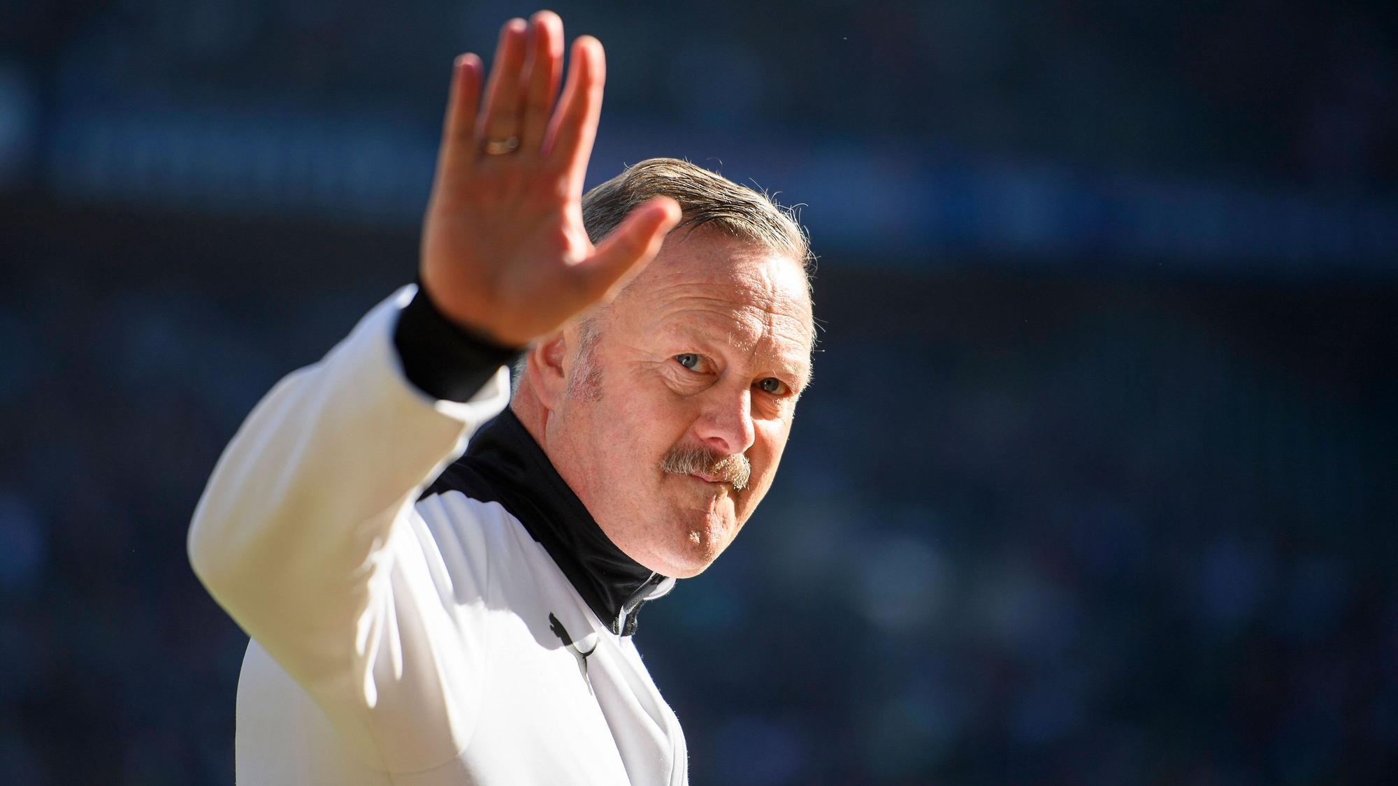 Das Foto zeigt Gladbach-Manager Roland Virkus vor dem Bundesliga-Spiel von Borussia Mönchengladbach gegen den 1. FC Köln im Borussia-Park am 9. Oktober 2022.