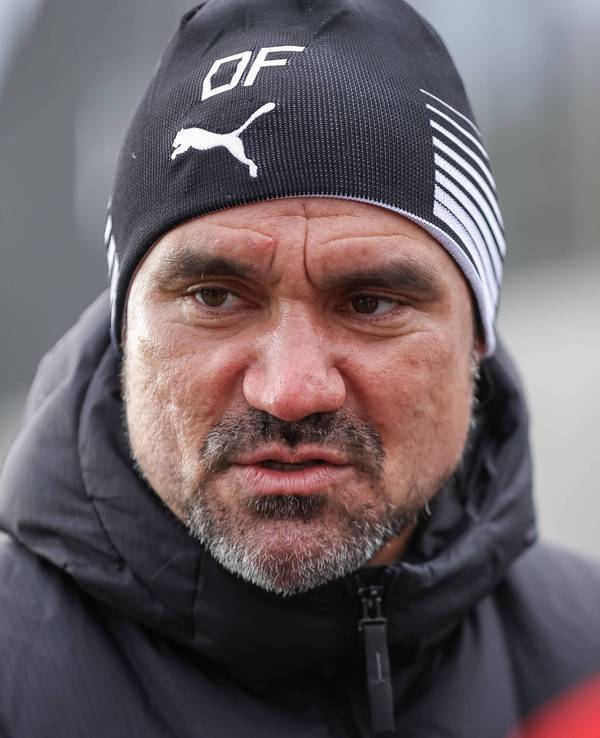 Daniel Farke, Trainer von Borussia Mönchengladbach, am 12. April 2023 nach einer Trainingseinheit der Fohlenelf.