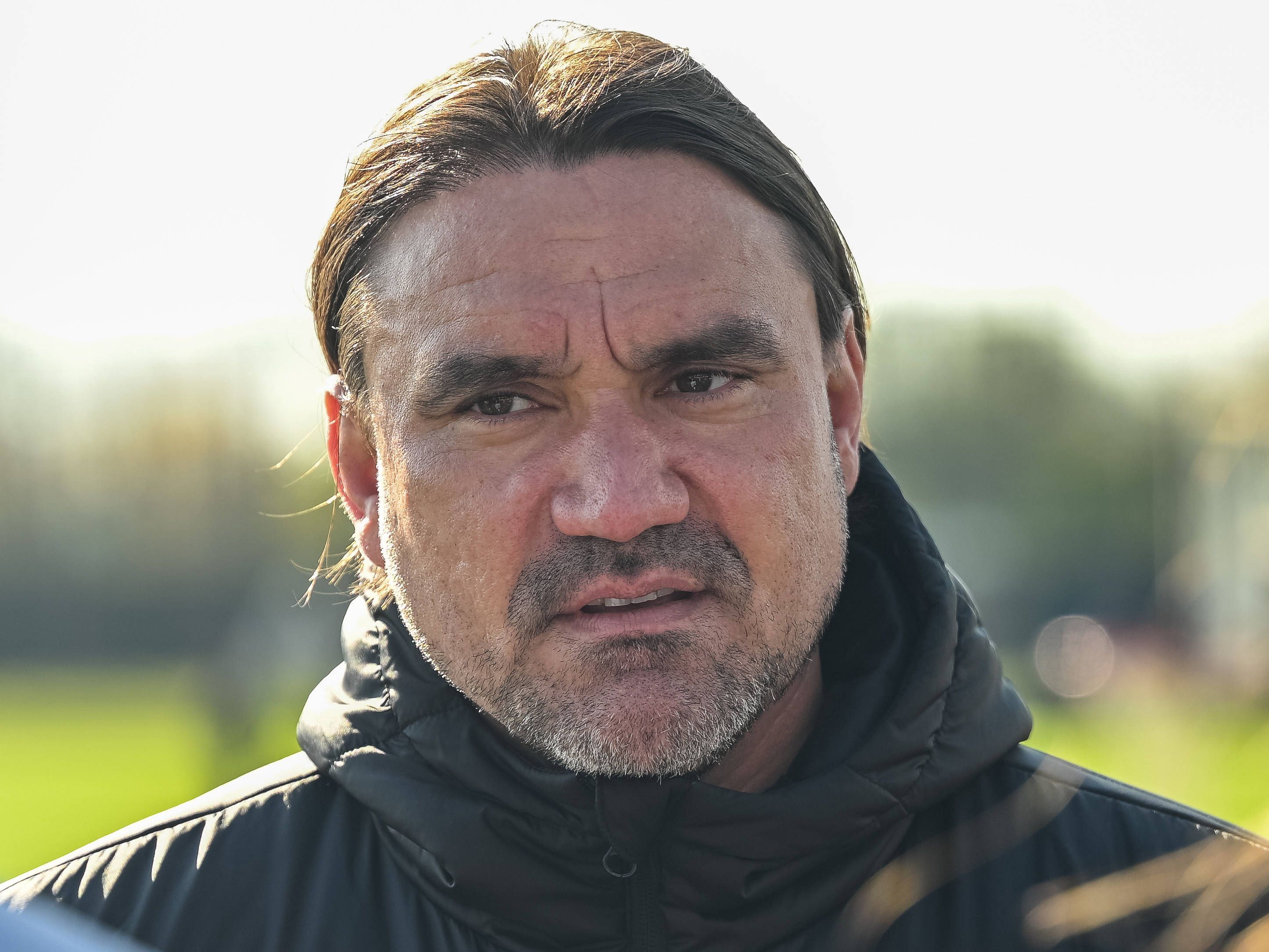 Daniel Farke, Trainer von Borussia Mönchengladbach, hier nach einer Trainingseinheit seines Teams am 19. April 2023 auf dem Trainingsplatz im Borussia-Park.