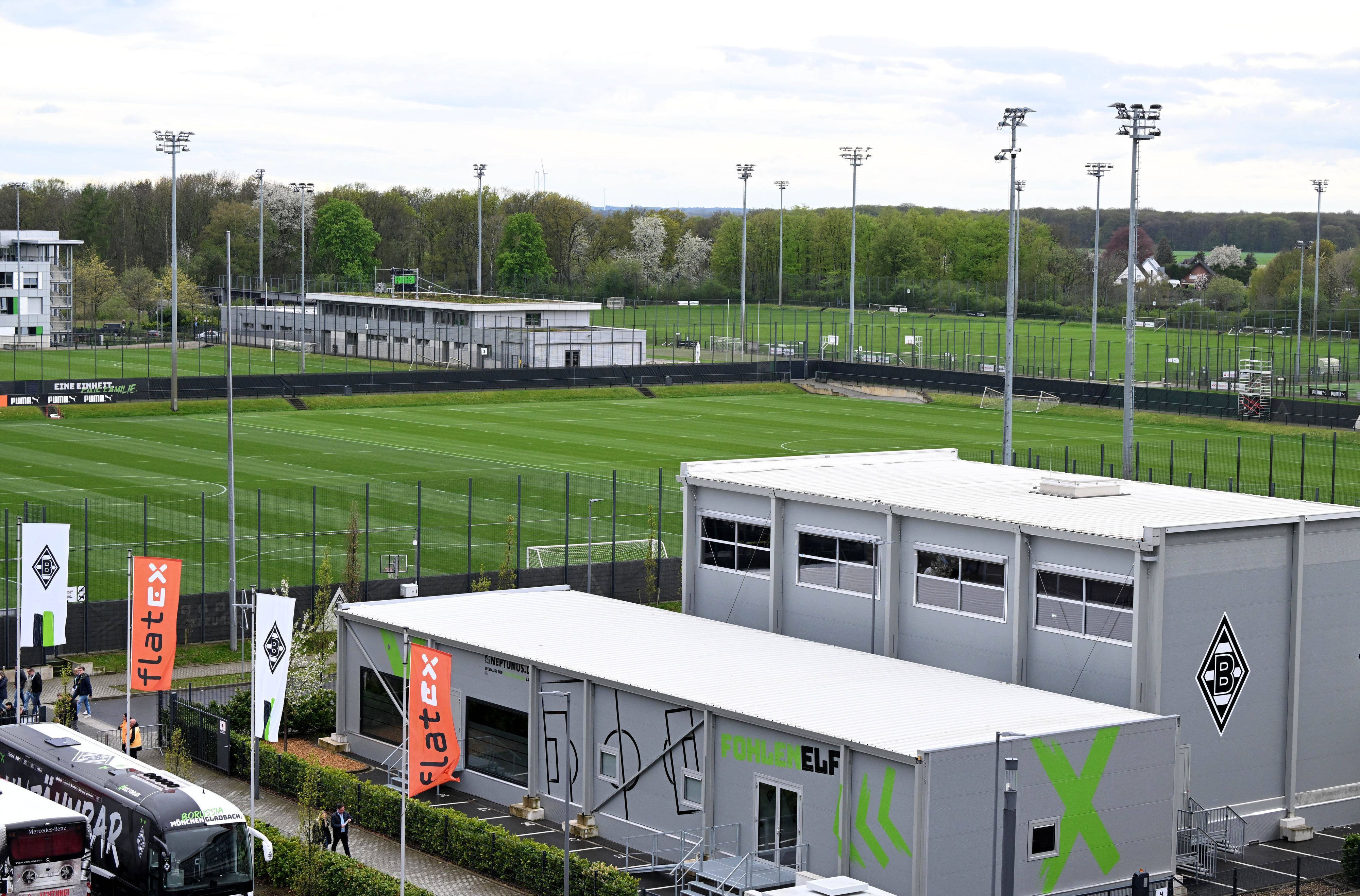 Die Trainingsplätze und das „Performance Center“ im Borussia-Park, hier zu sehen am 23. April 2023.