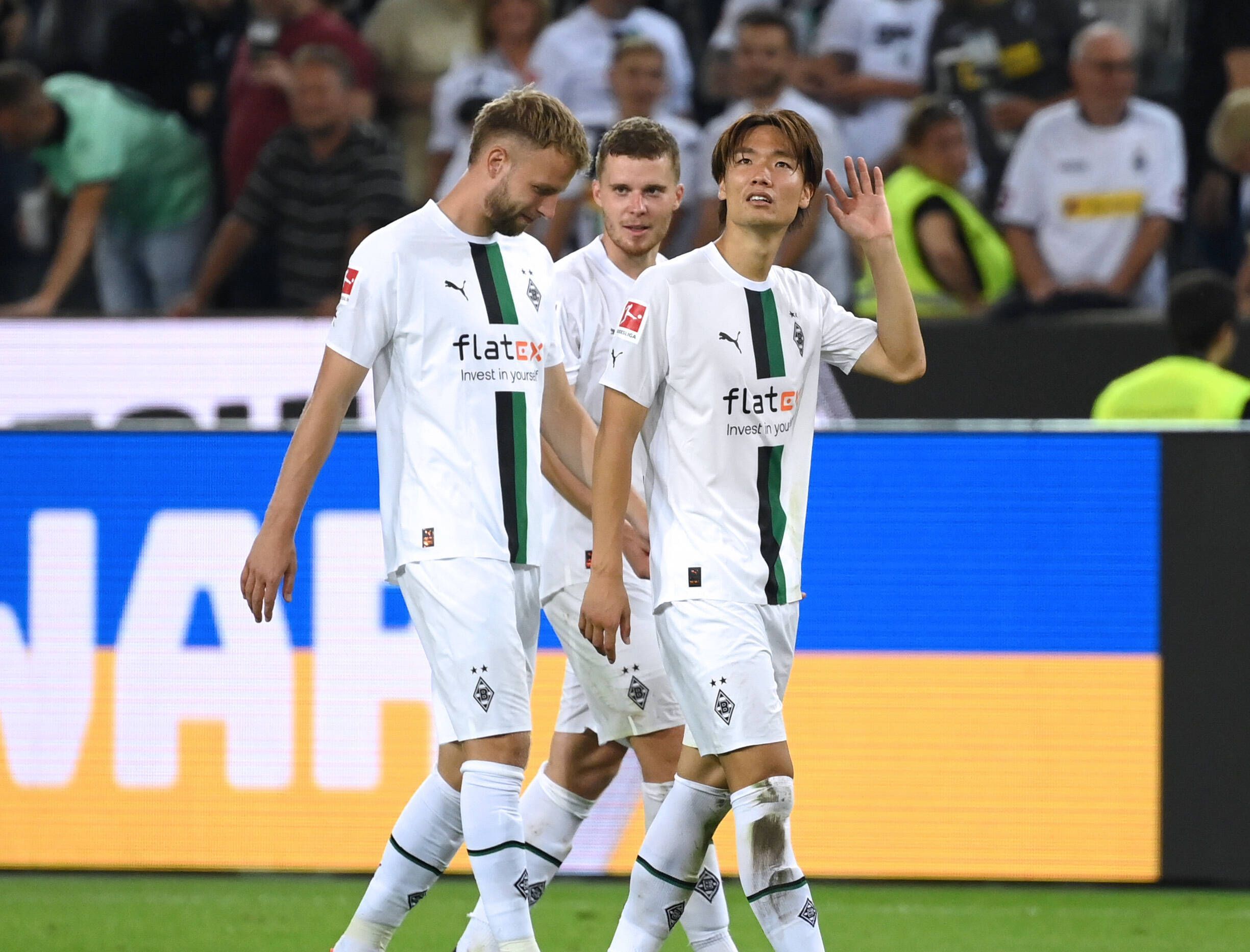 Wer muss auf die Bank? Marvin Friedrich, Nico Elvedi und Ko Itakura (v. l. n. r.) von Borussia Mönchengladbach im Spiel gegen Hertha BSC am 19. August 2022.