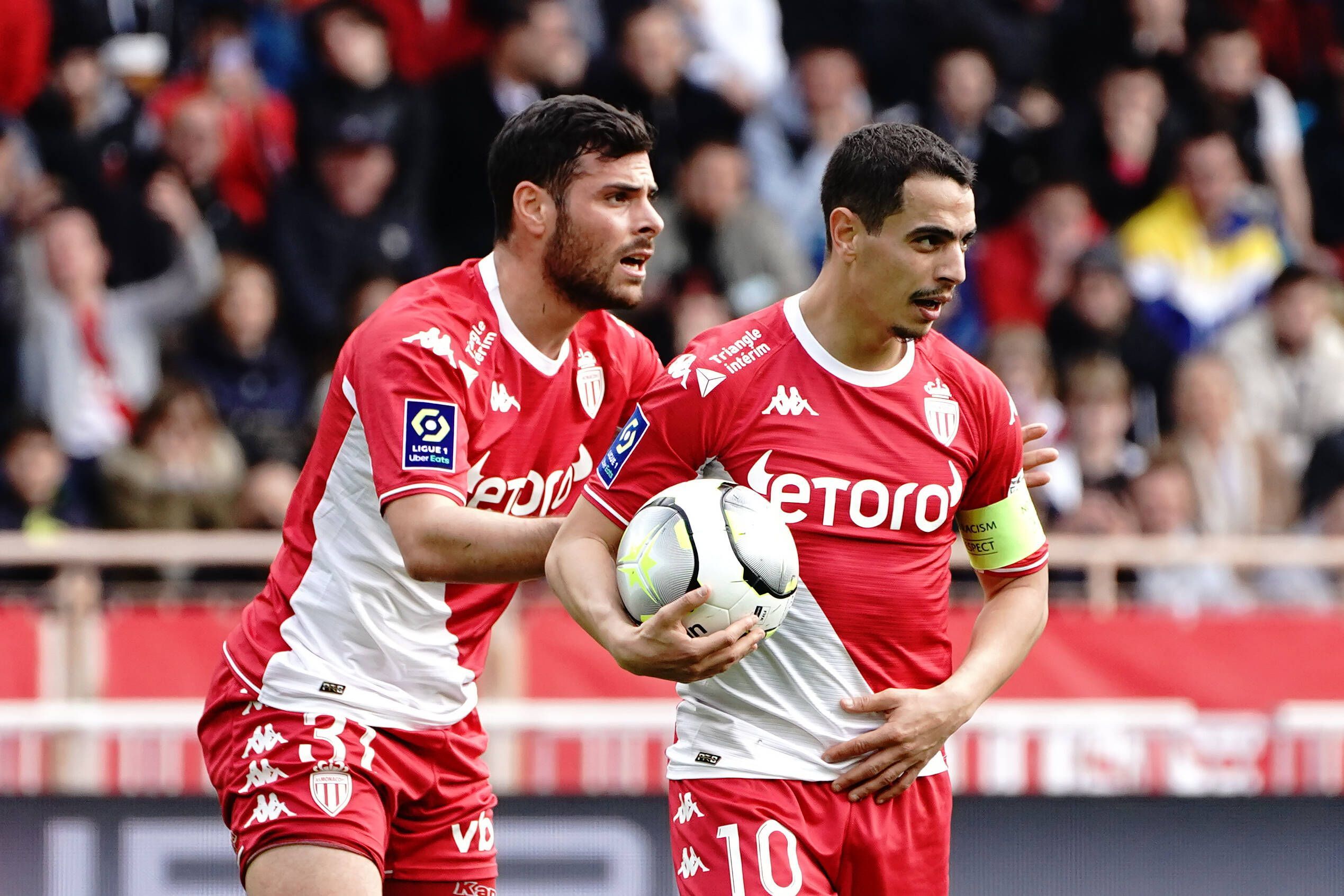 Kevin Volland (l.) mit Wissam Ben Yedder während des Spiels AS Monaco gegen Paris Saint-Germain am 20. März 2022.