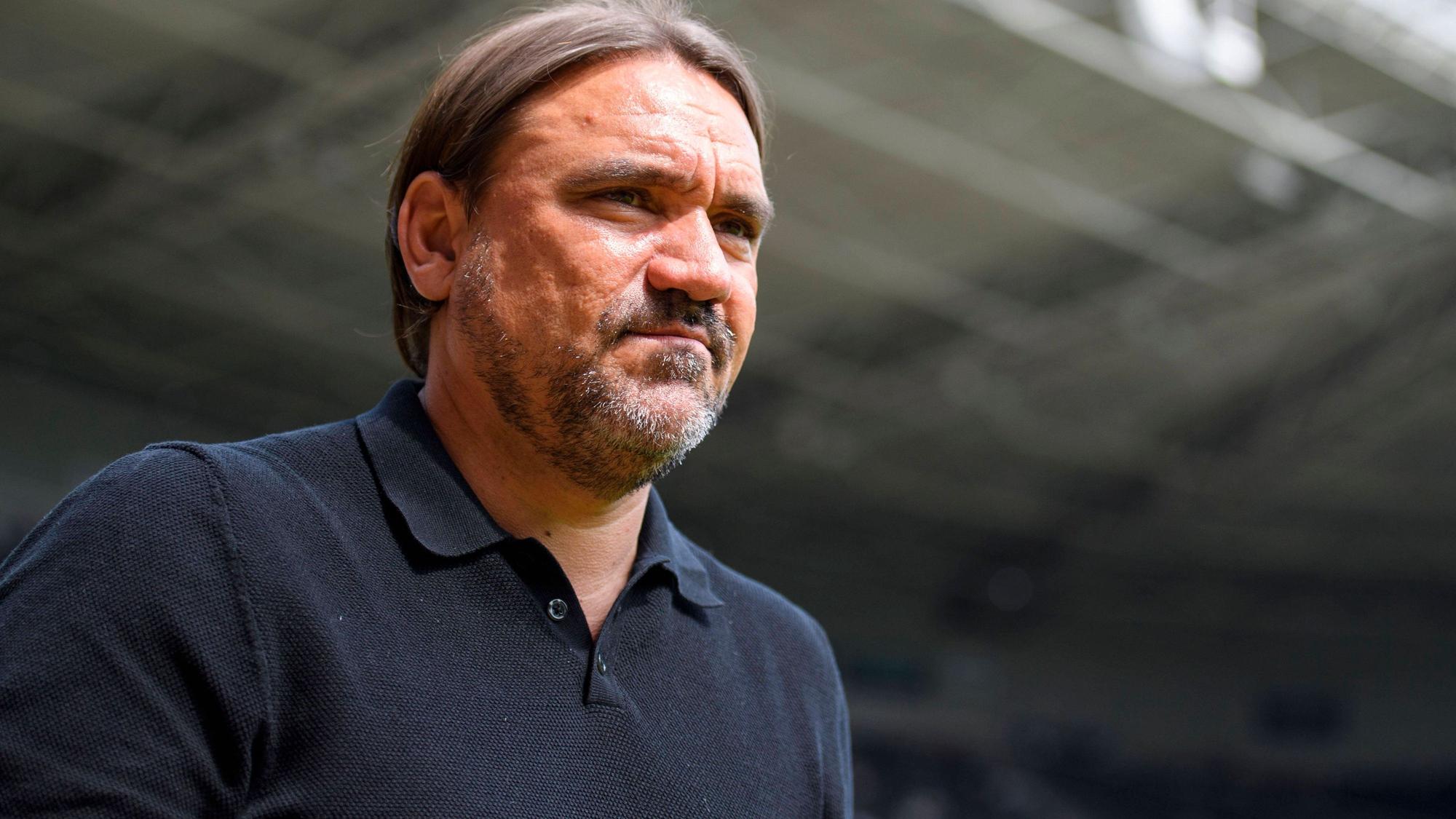 Daniel Farke, Trainer von Borussia Mönchengladbach, tritt am Samstag (13. Mai 2023/18.30) mit seinem Team in der Bundesliga bei Borussia Dortmund an. Im Falle eines Sieges könnten die Fohlen dem BVB die Meisterschaftsträume verderben. Das Foto zeigt Farke am 6. Mai beim Spiel gegen den VfL Bochum im Borussia-Park.