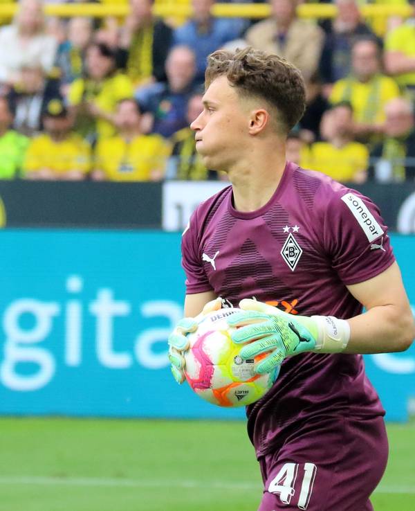 Jan Olschowsky stand am Samstag (13. Mai 2023) beim Bundesliga-Spiel zwischen Borussia Dortmund und seinem Klub Borussia Mönchengladbach im Tor.