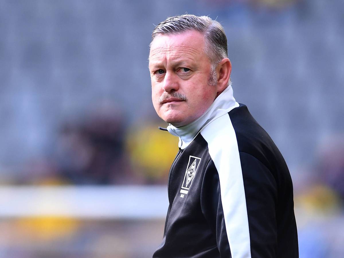 Roland Virkus am 13. Mai 2023 im Rahmen des Bundesliga-Spiels von Borussia Mönchengladbach bei Borussia Dortmund.