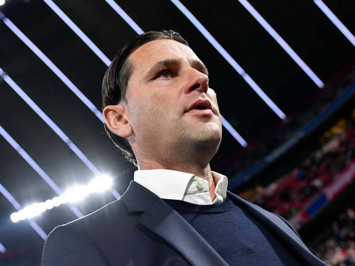 Gerardo Seoane, Ex-Coach von Bayer 04 Leverkusen, hier am 30. September 2022 vor einem Spiel gegen den FC Bayern.