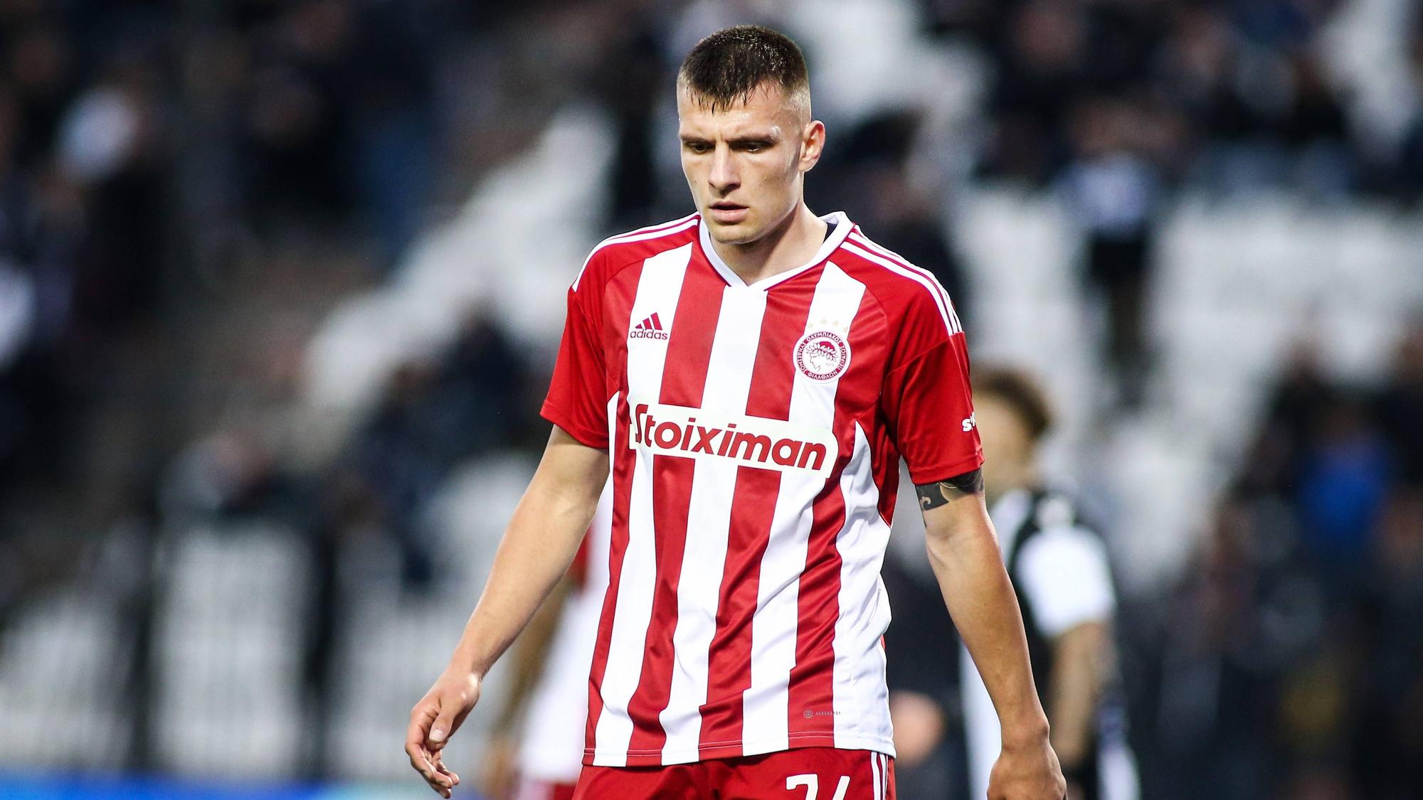 Andreas Ndoj bei einem Liga-Spiel für Olympiakos Piräus am 14. Mai 2023.
