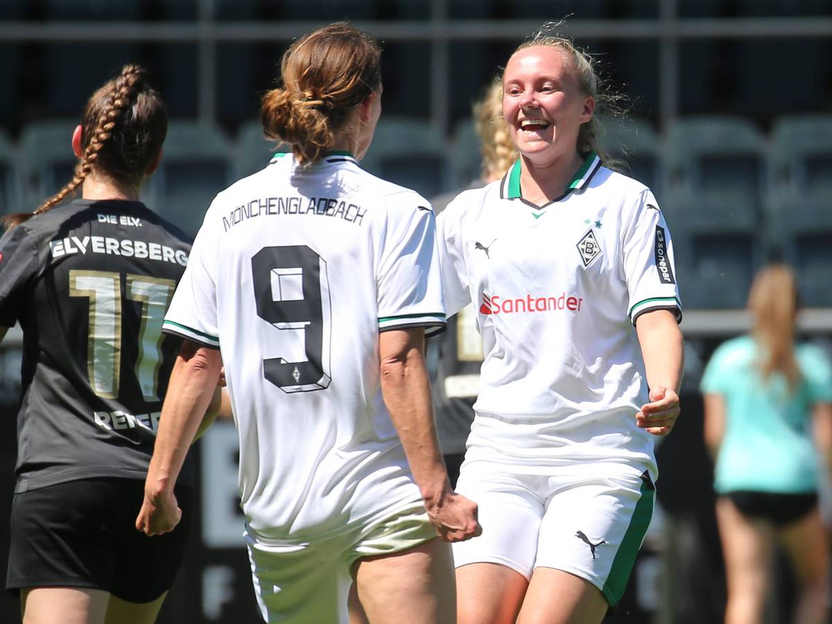Sarah Schmitz (Nr. 9) bejubelt ihren Treffer zum 2:0 beim Spiel des Frauen-Teams von Borussia Mönchengladbach gegen die SV Elversberg am 11. Juni 2023.