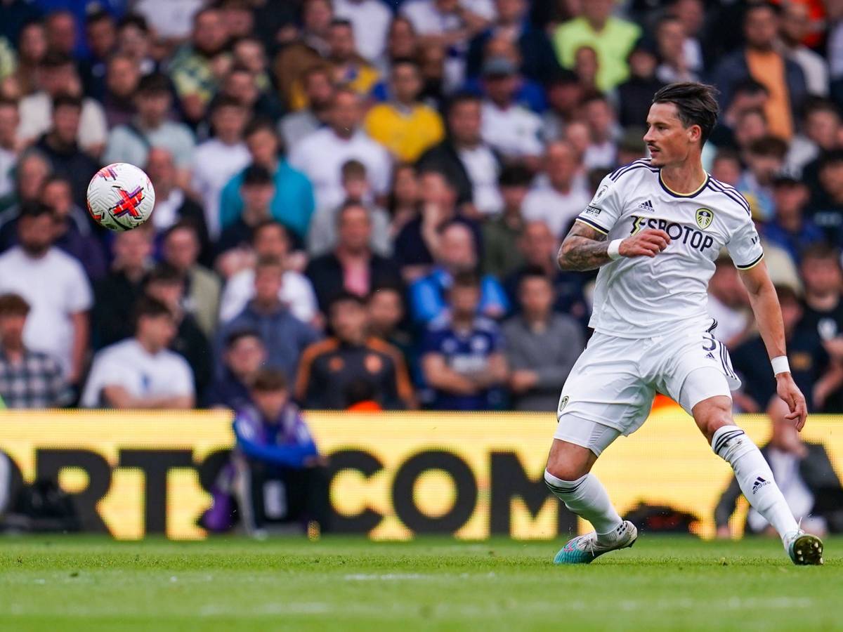 Robin Koch im Trikot von Leeds United beim Premier-League-Spiel gegen die Tottenham Hotspur am 28. Mai 2023.
