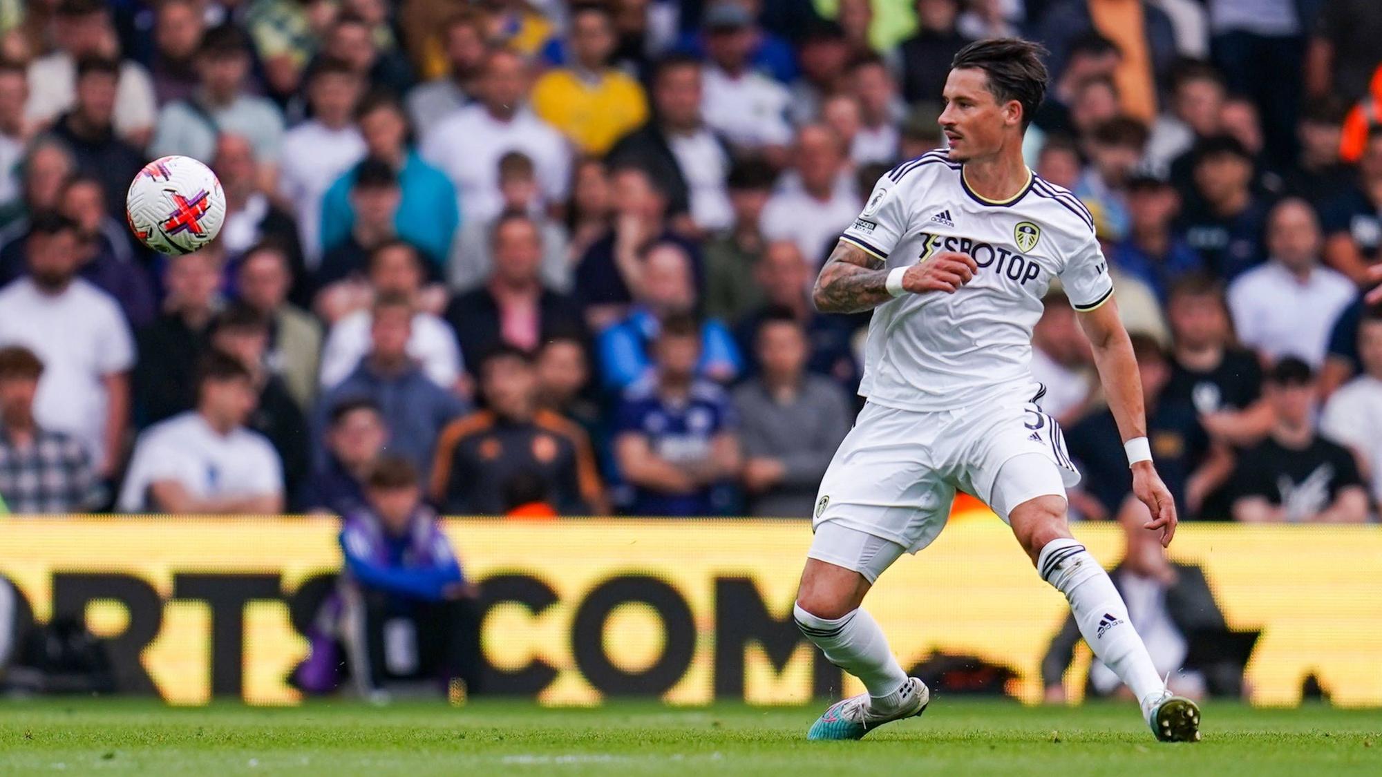 Robin Koch im Trikot von Leeds United beim Premier-League-Spiel gegen die Tottenham Hotspur am 28. Mai 2023.