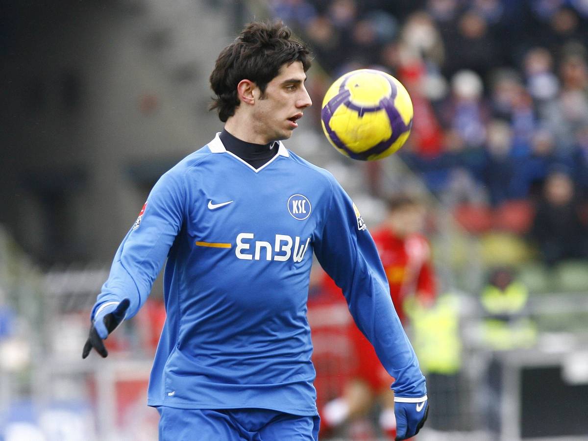 Lars Stindl am 13. Februar 2010 im Trikot des Karlsruher SC.