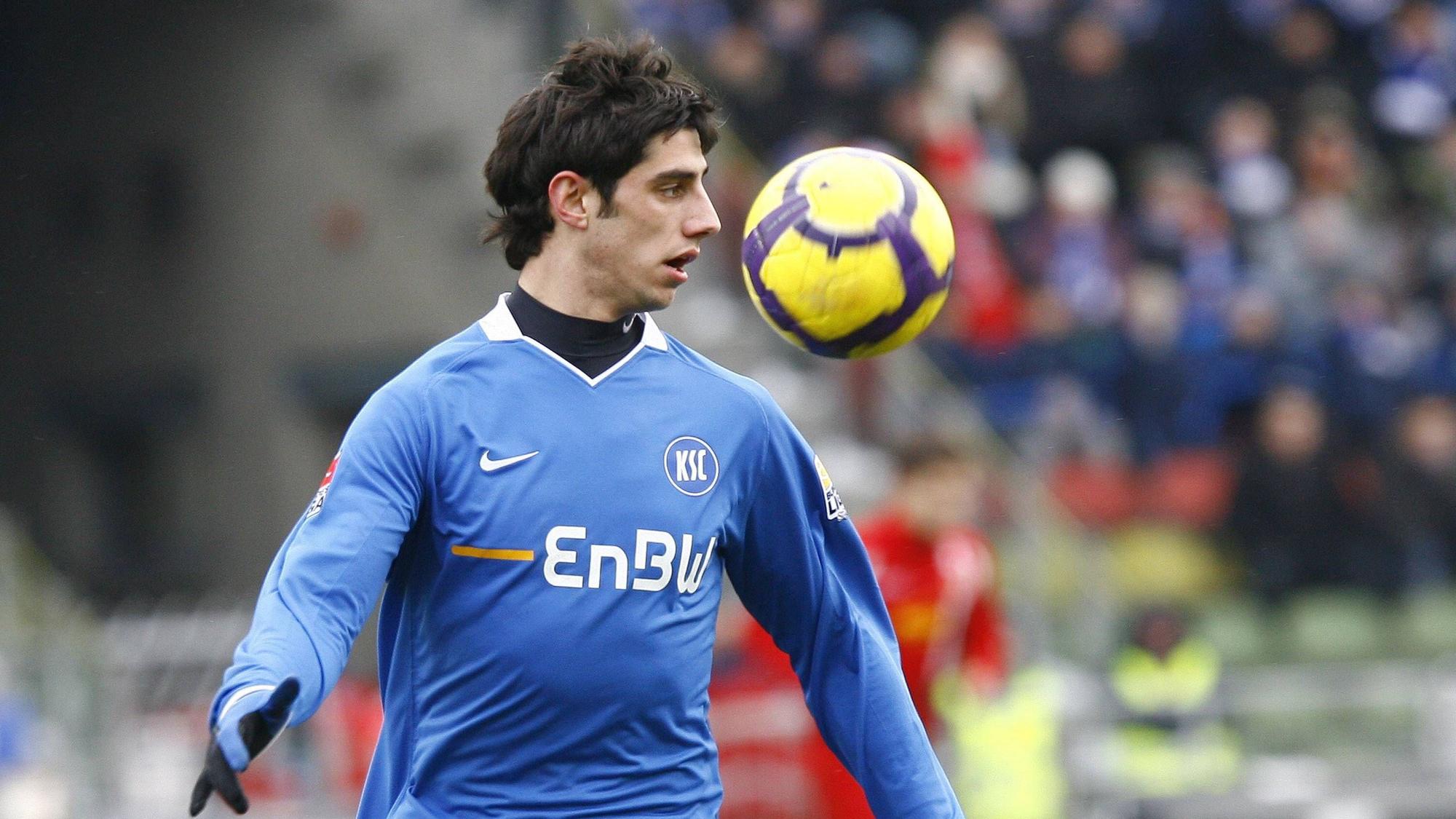 Lars Stindl am 13. Februar 2010 im Trikot des Karlsruher SC.