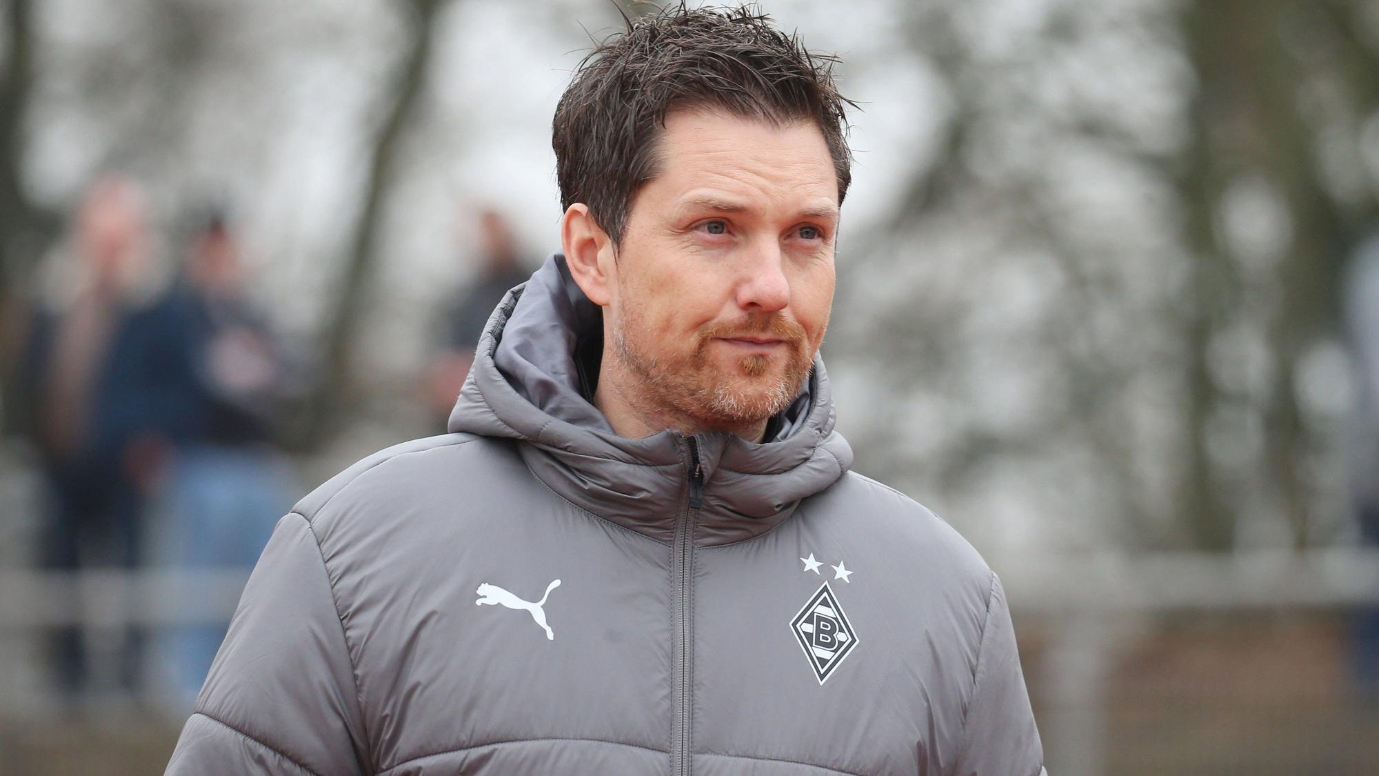 Mirko Sandmöller, NLZ-Direktor von Borussia Mönchengladbach, hier am 12. Februar 2023 beim Besuch eines U23-Spiels.