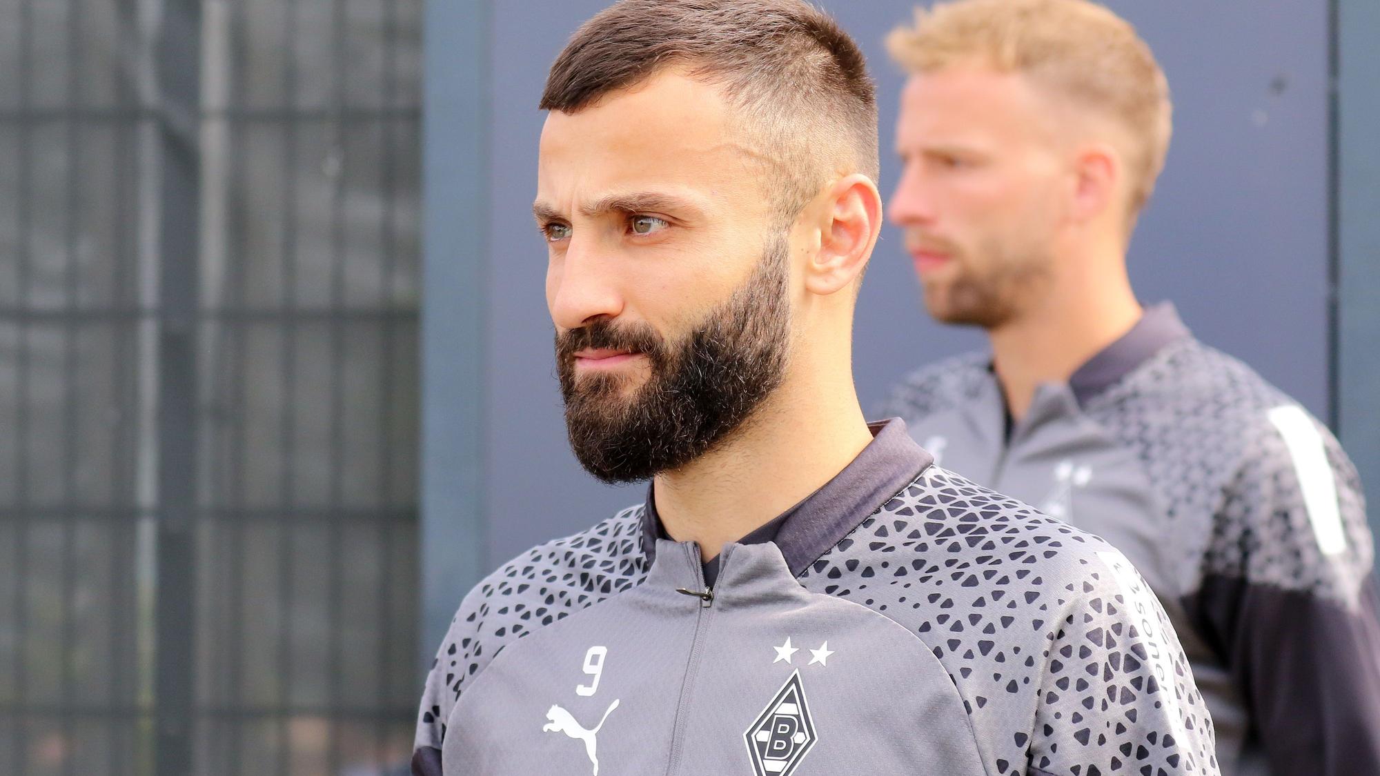 Franck Honorat, Neuzugang von Borussia Mönchengladbach, zeigte sich am Freitag (14. Juli 2023) erstmals den Fans auf dem Trainingsgelände im Borussia-Park.
