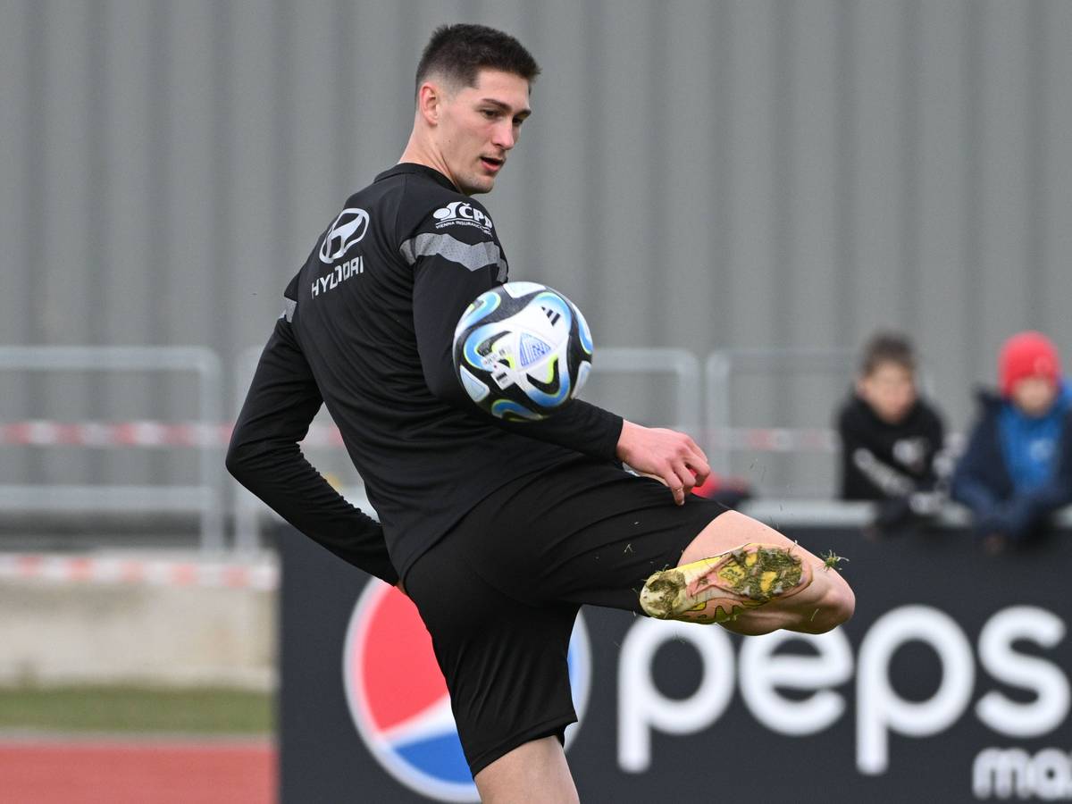Tomas Cvancara, Neuzugang von Borussia Mönchengladbach, hier im Trikot der tschechischen Nationalmannschaft am 21. März 2023.