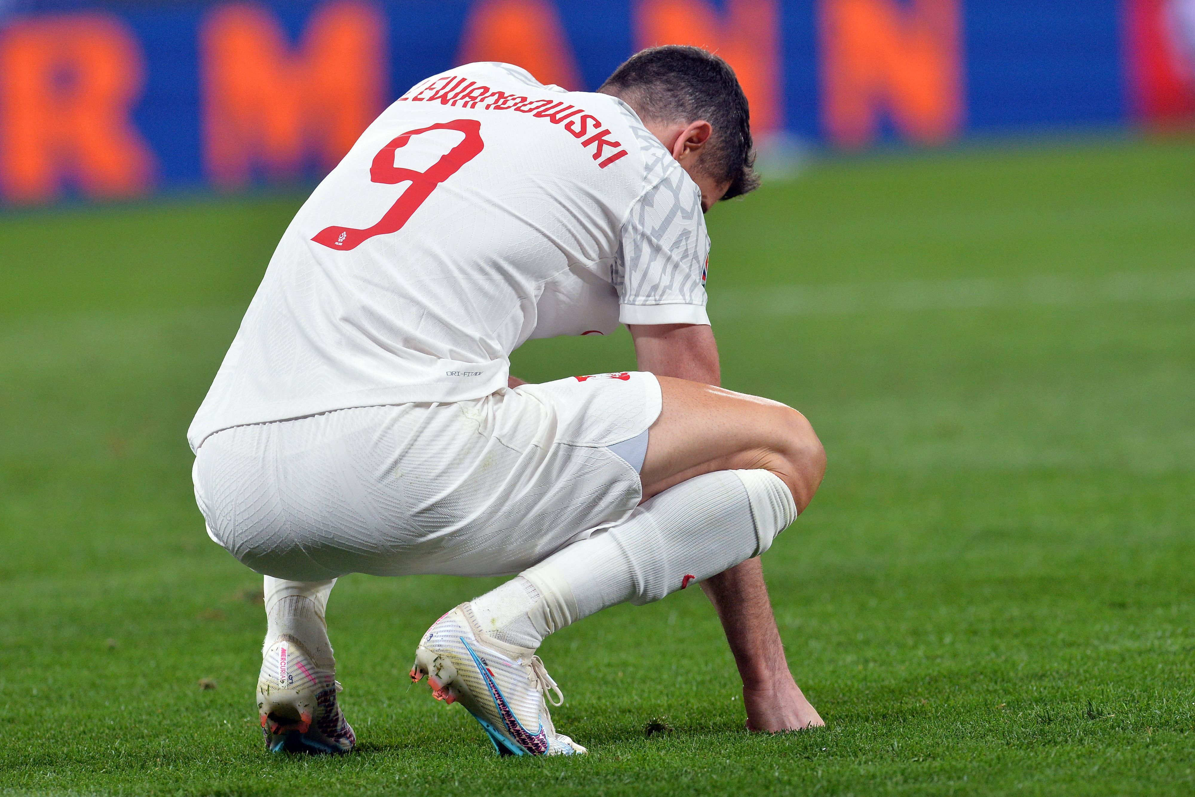 Robert Lewandowski ist nach einer Pleite der polnischen Nationalmannschaft gegen Tschechien am 24. März 2023 niedergeschlagen.