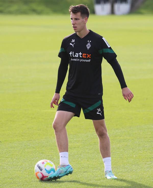 Conor Noß, hier bei einem Training von Borussia Mönchengladbach am 28. Oktober 2022 im Borussia-Park.