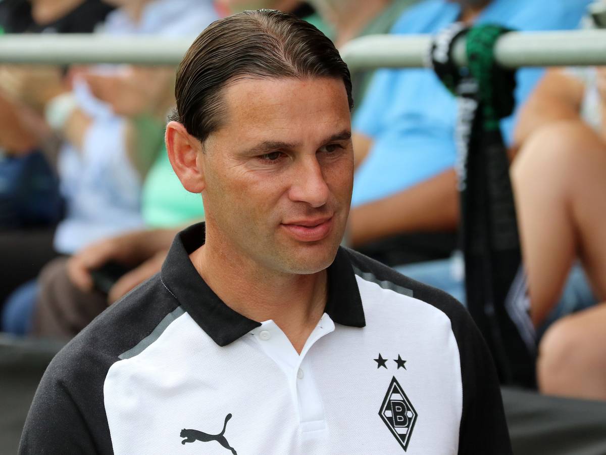 Gerardo Seoane, Trainer von Borussia Mönchengladbach, hier am 15. Juli 2023 beim Testspiel der Fohlen beim FC Wegberg-Beeck.