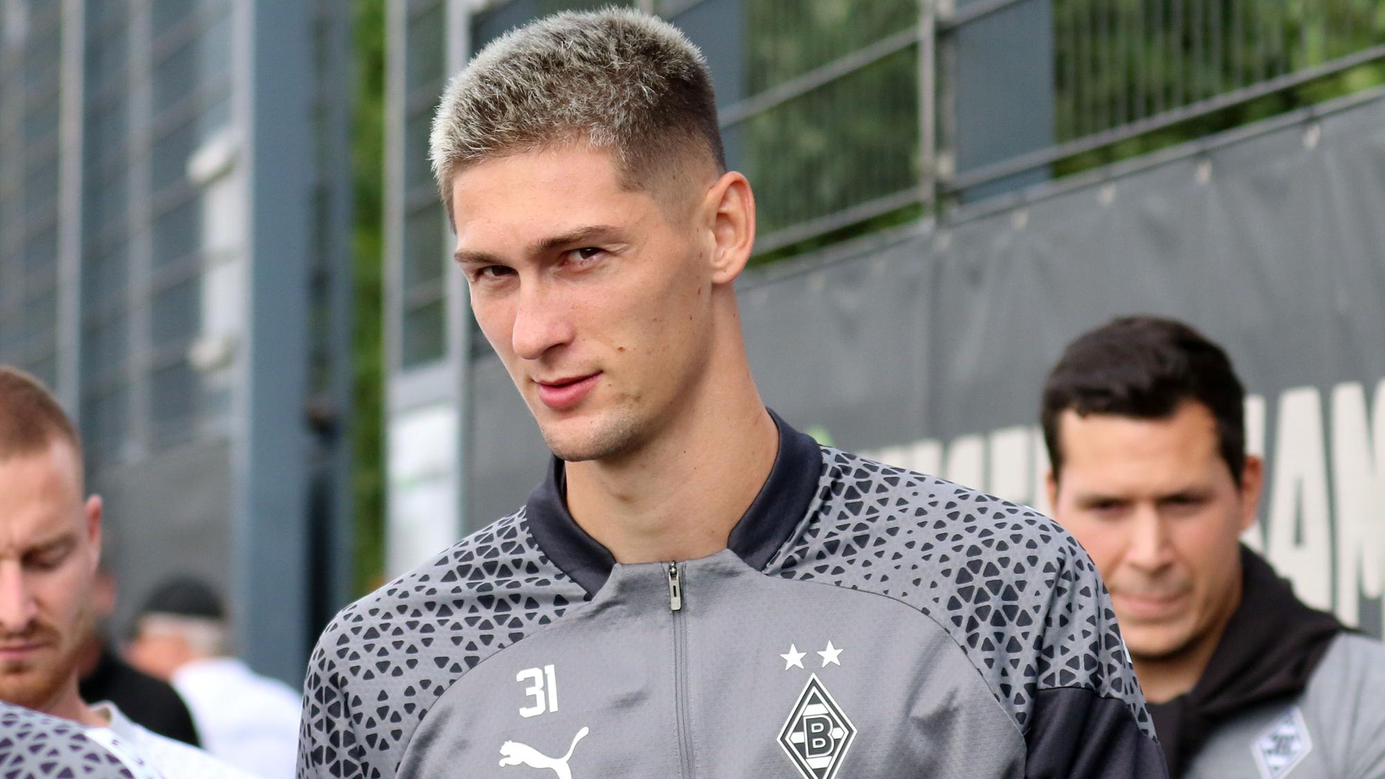 Tomas Cvancara, hier am 17. Juli 2023 bei seiner ersten Trainingseinheit mit dem Team von Borussia Mönchengladbach auf dem Trainingsplatz im Borussia-Park.