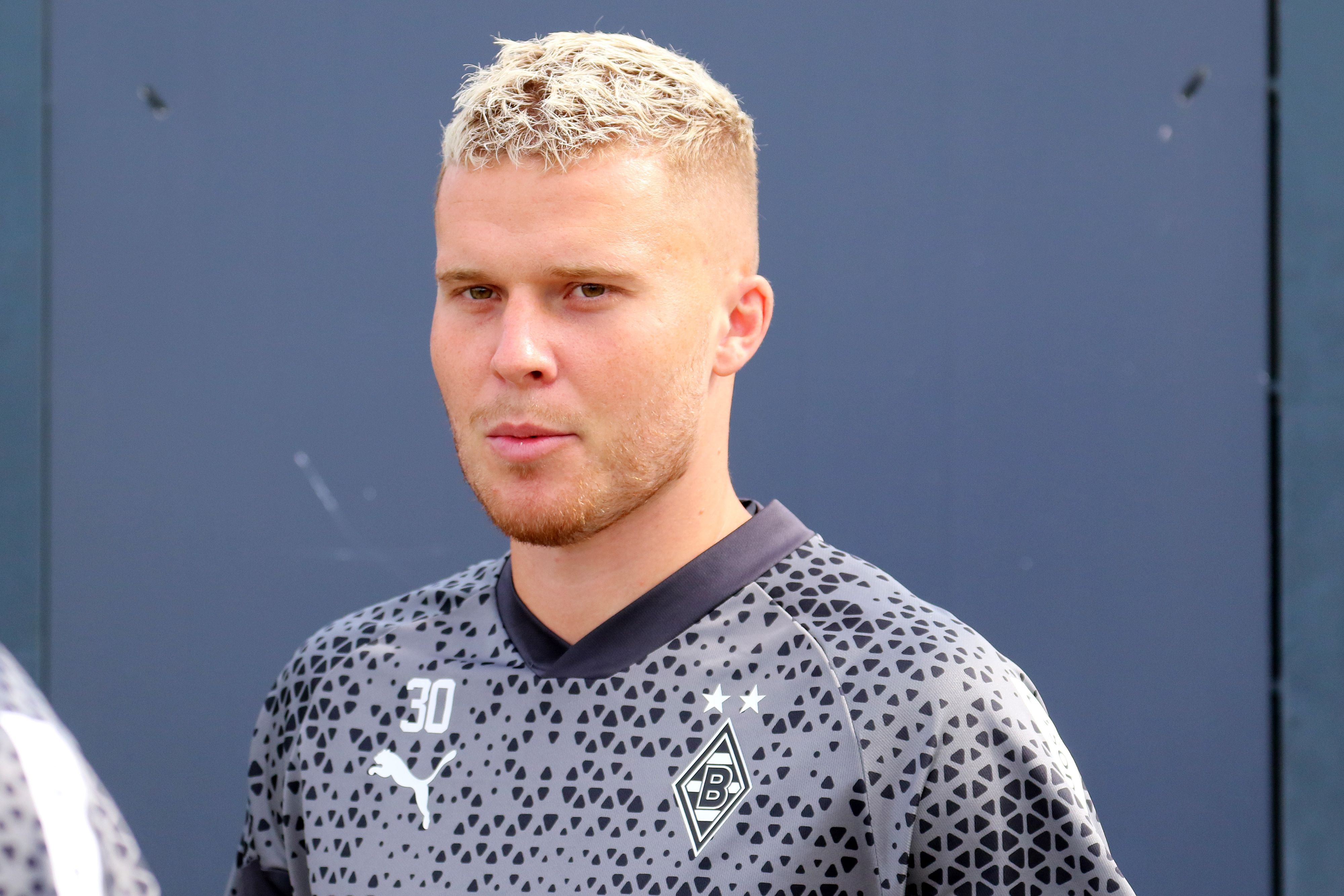 Nico Elvedi, Verteidiger von Borussia Mönchengladbach, hier bei einer Trainingseinheit im Borussia-Park am 14. Juli 2023.