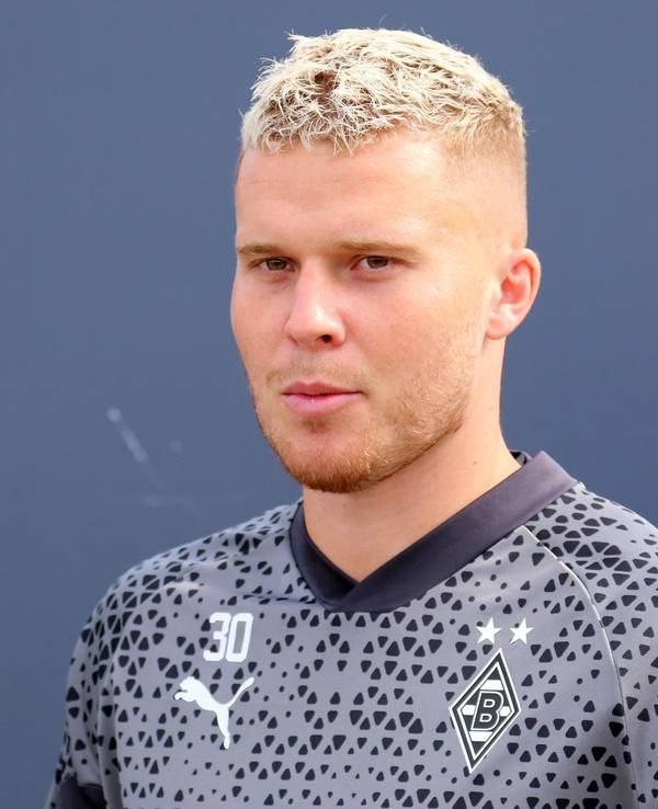 Nico Elvedi, Verteidiger von Borussia Mönchengladbach, hier bei einer Trainingseinheit im Borussia-Park am 14. Juli 2023.