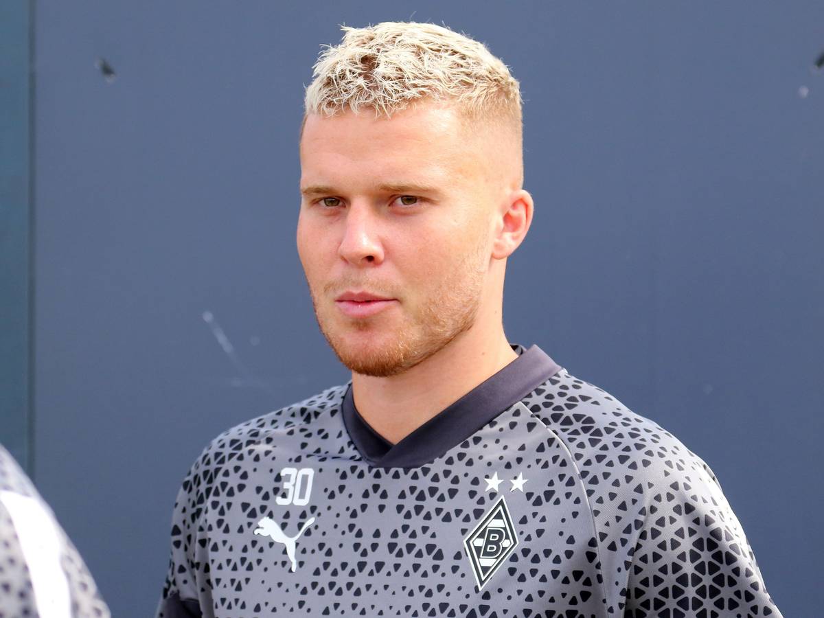 Nico Elvedi, Verteidiger von Borussia Mönchengladbach, hier bei einer Trainingseinheit im Borussia-Park am 14. Juli 2023.