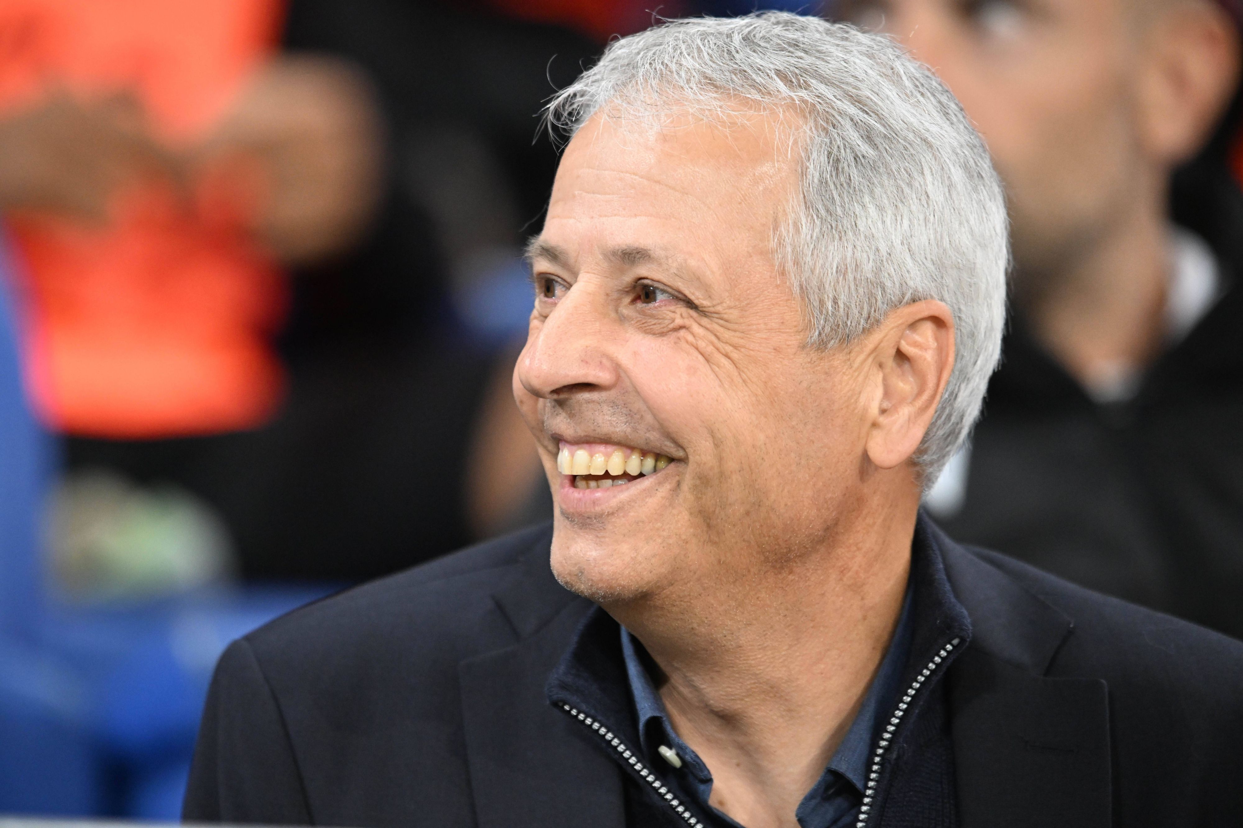 Lucien Favre, Ex-Coach von Borussia Mönchengladbach, hier bei einem Ligue-1-Duell zwischen seinem Ex-Klub OGC Nizza und Olympique Lyon am 11. November 2022.