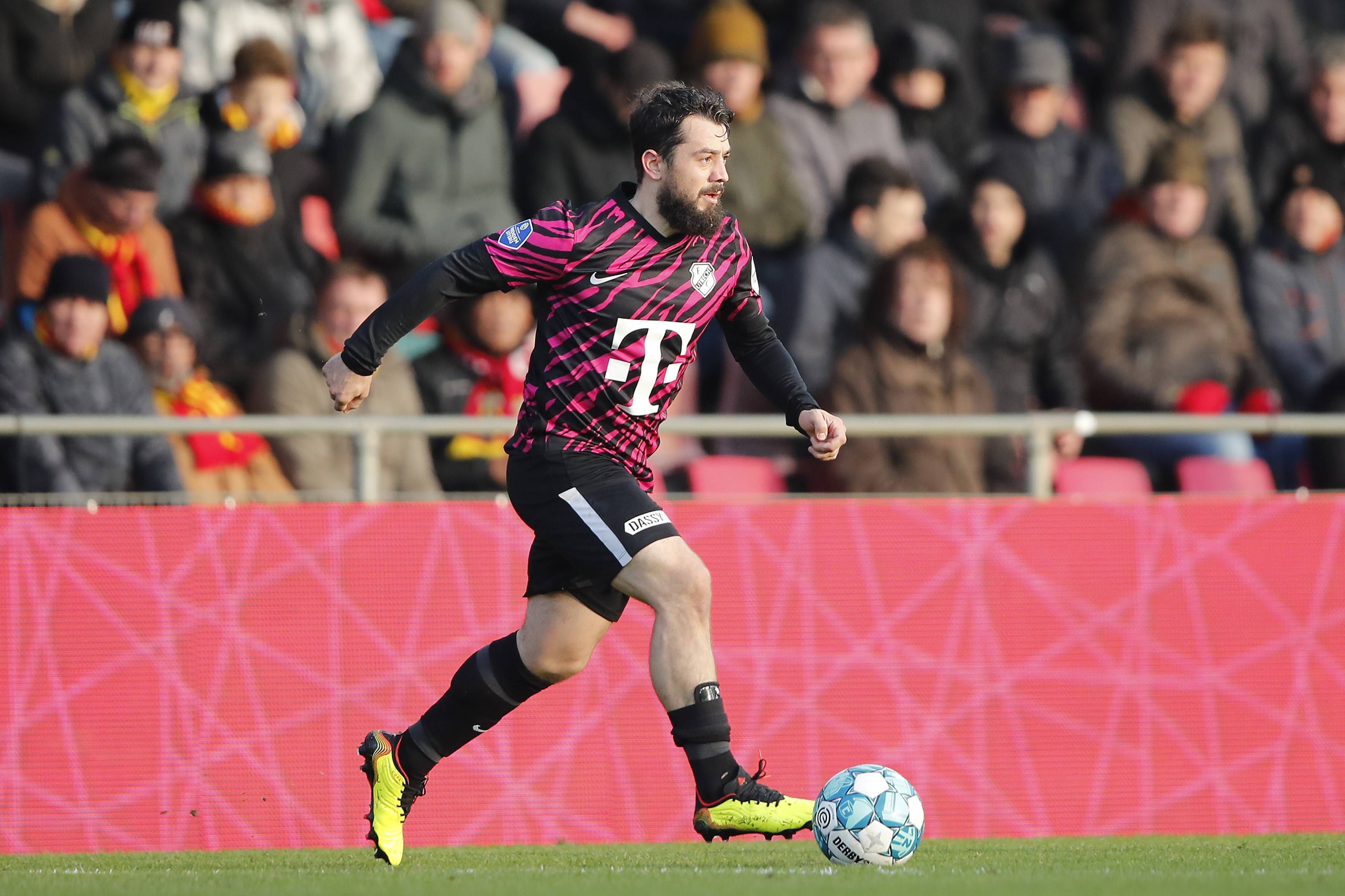 Amin Younes, hier am 15. Januar 2023 beim Spiel zwischen dem FC Utrecht und Go Ahead Eagles Deventer, ist erneut auf der Suche nach einem neuen Klub.