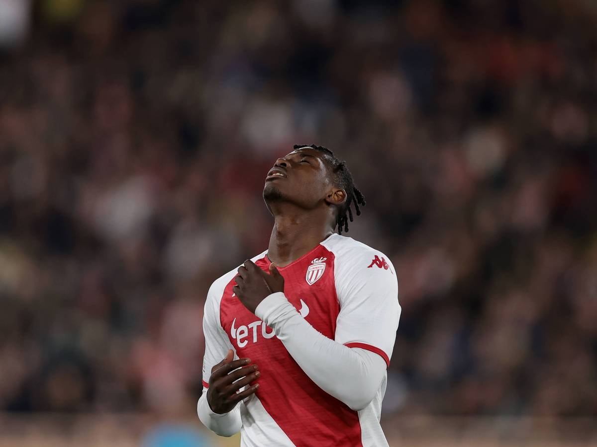 Breel Embolo, ehemals Spieler von Borussia Mönchengladbach, hier am 23. Februar 2023 mit der AS Monaco in der UEFA Europa League im Einsatz, ärgert sich über eine vergebene Torchance.